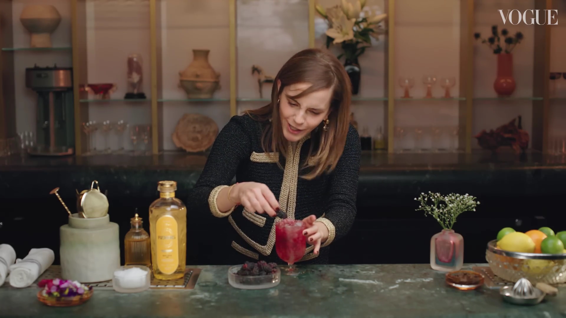 EmmaWatsonFan-dot-nl-2023VougeUK-MakingCocktails0250.jpg EmmaWatsonFan-dot-nl-2023VougeUK-MakingCocktails0250.jpg