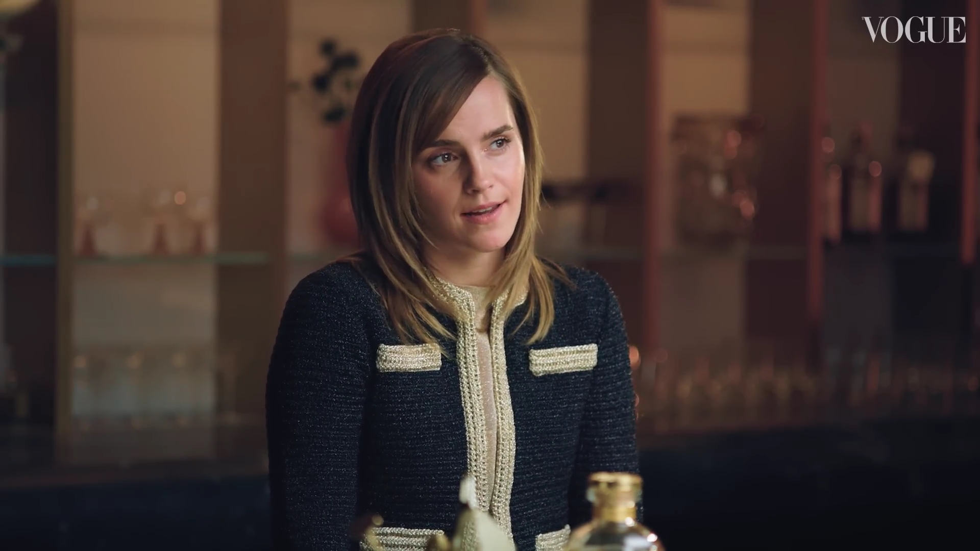 EmmaWatsonFan-dot-nl-2023VougeUK-MakingCocktails0271.jpg EmmaWatsonFan-dot-nl-2023VougeUK-MakingCocktails0271.jpg