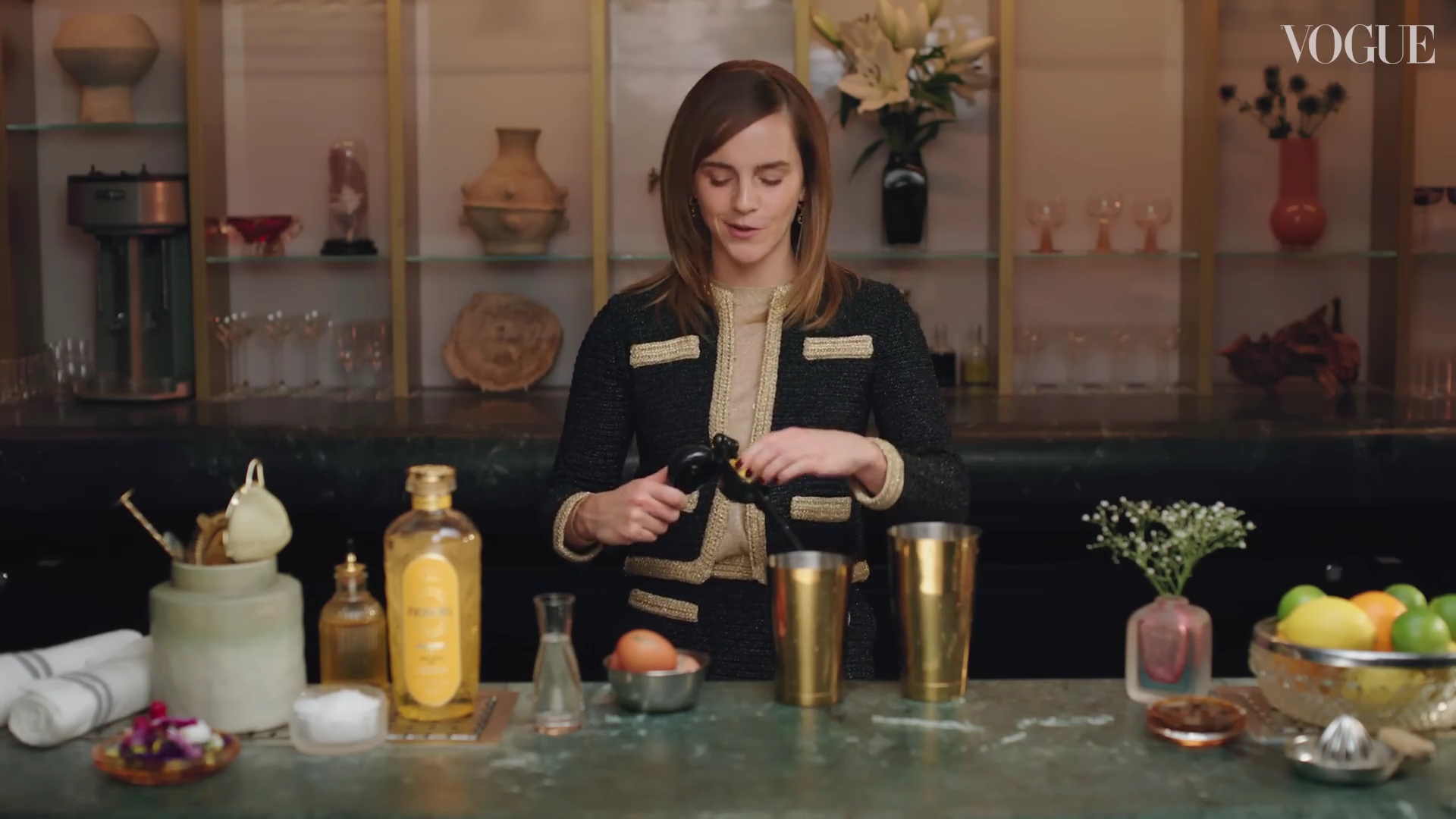 EmmaWatsonFan-dot-nl-2023VougeUK-MakingCocktails0284.jpg