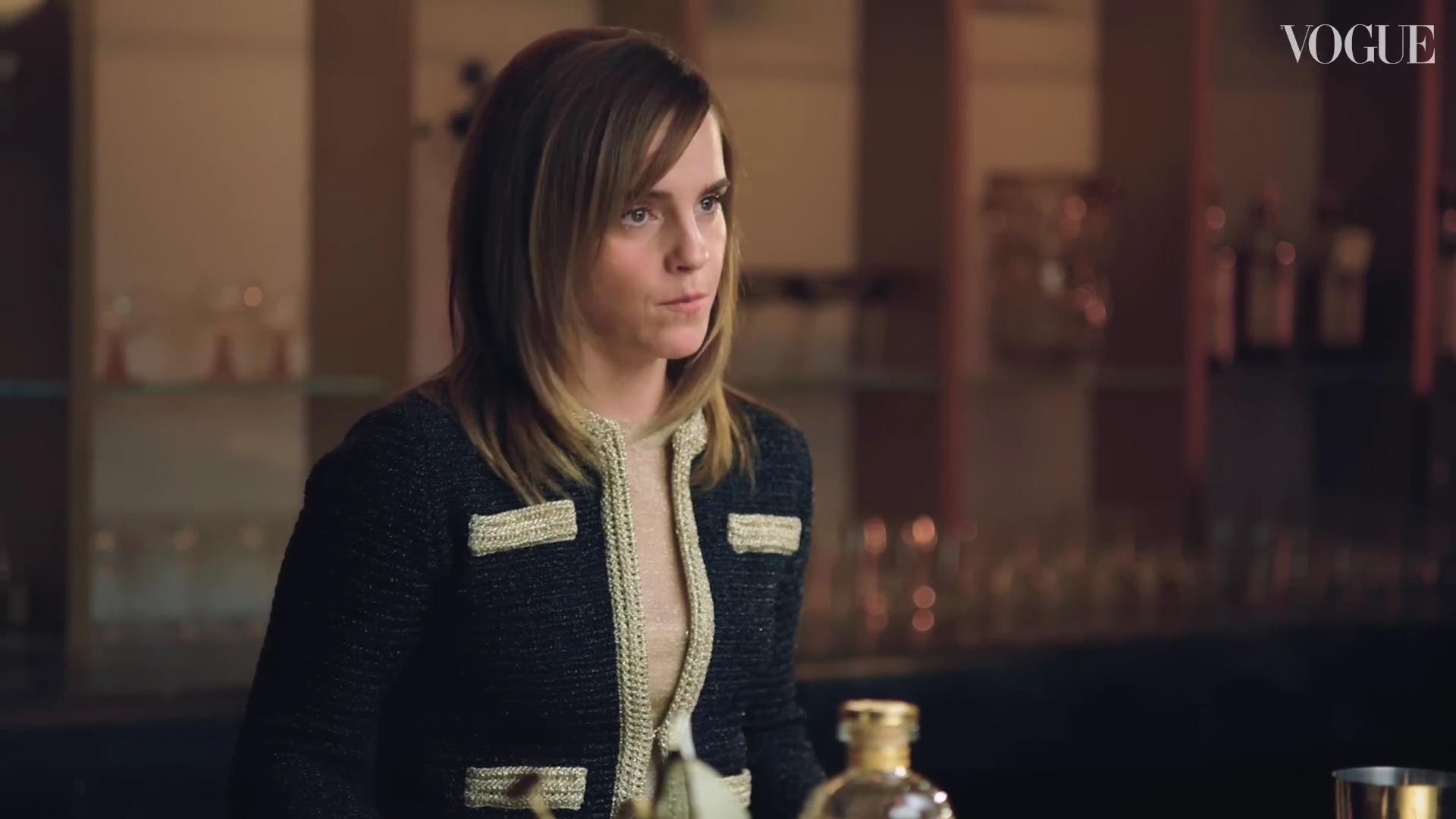 EmmaWatsonFan-dot-nl-2023VougeUK-MakingCocktails0311.jpg EmmaWatsonFan-dot-nl-2023VougeUK-MakingCocktails0311.jpg