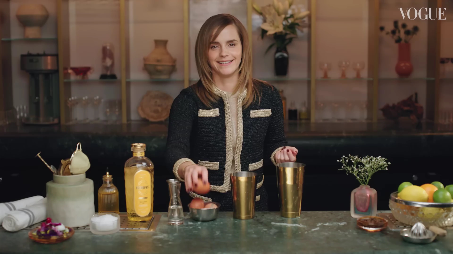EmmaWatsonFan-dot-nl-2023VougeUK-MakingCocktails0314.jpg