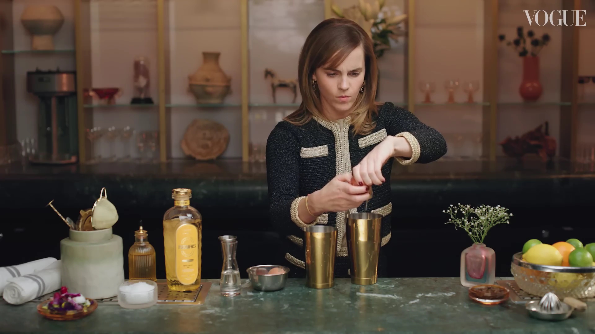 EmmaWatsonFan-dot-nl-2023VougeUK-MakingCocktails0318.jpg