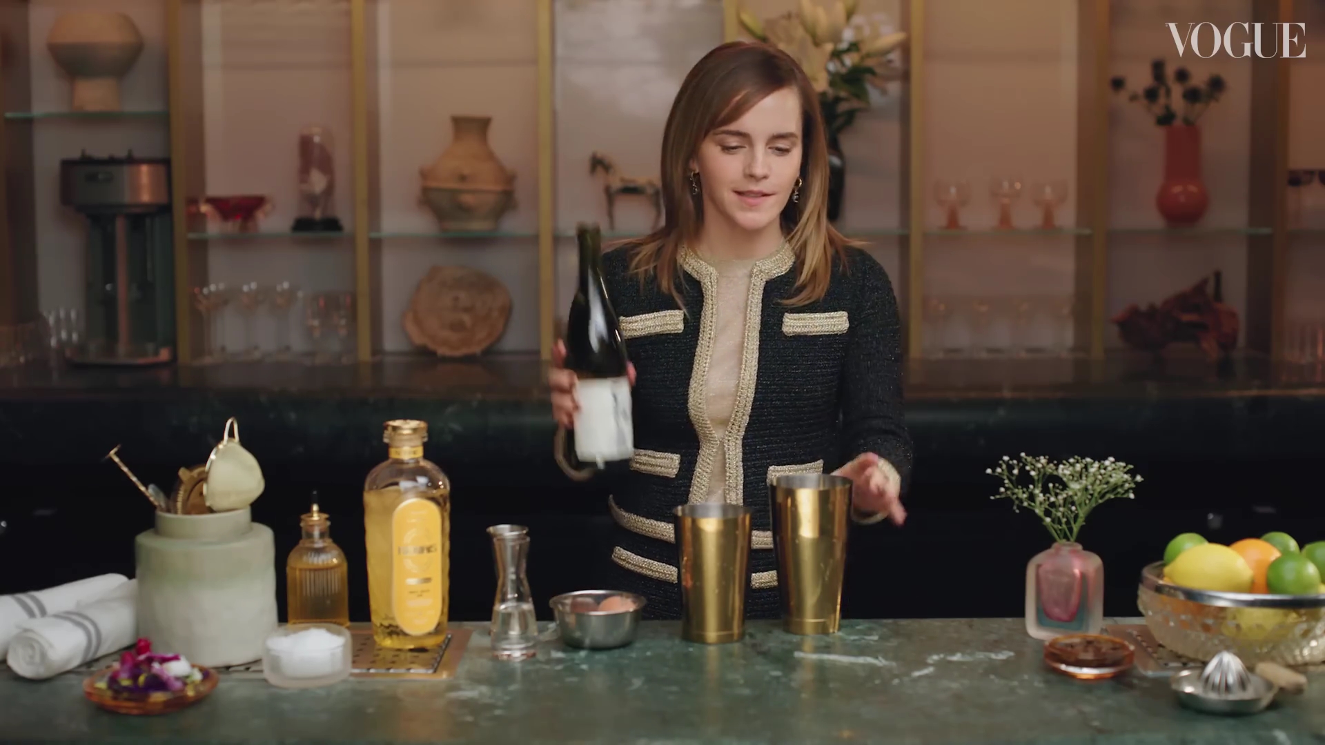 EmmaWatsonFan-dot-nl-2023VougeUK-MakingCocktails0328.jpg