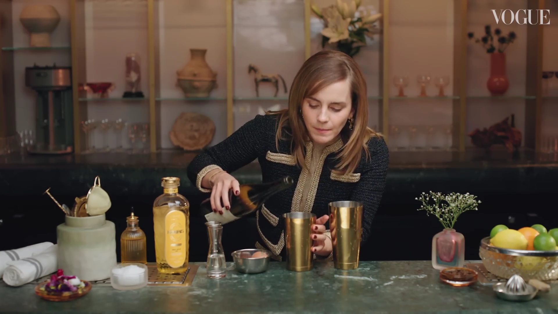 EmmaWatsonFan-dot-nl-2023VougeUK-MakingCocktails0330.jpg