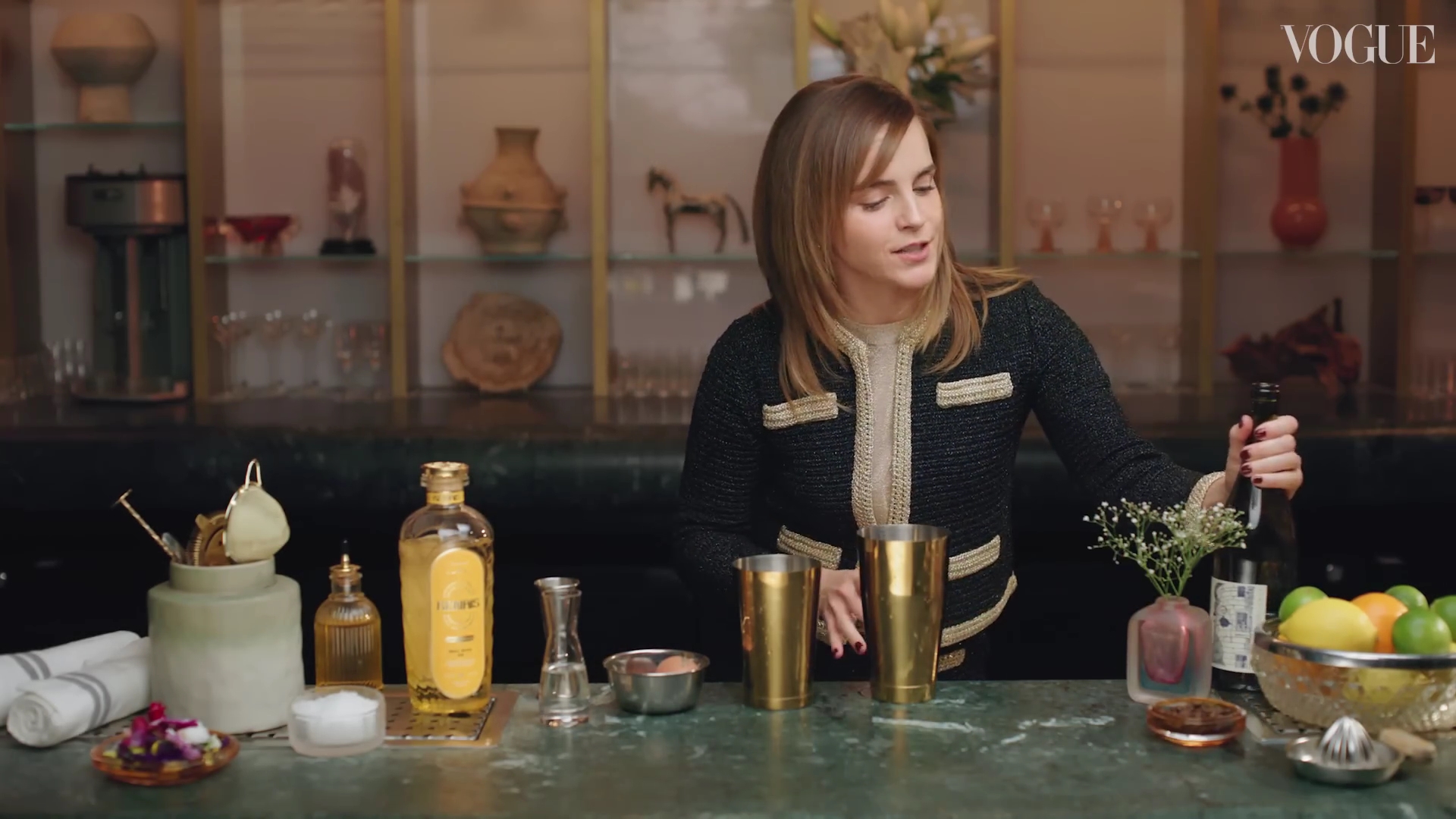 EmmaWatsonFan-dot-nl-2023VougeUK-MakingCocktails0339.jpg