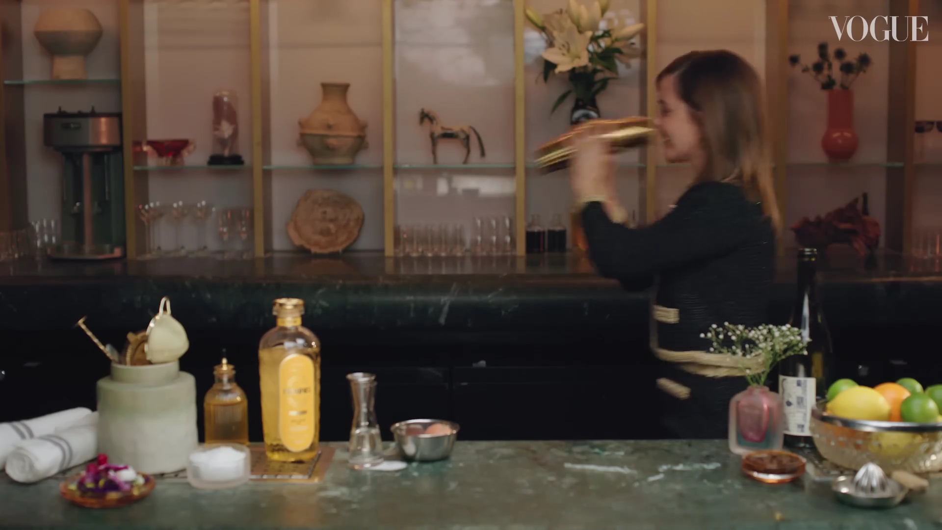 EmmaWatsonFan-dot-nl-2023VougeUK-MakingCocktails0370.jpg