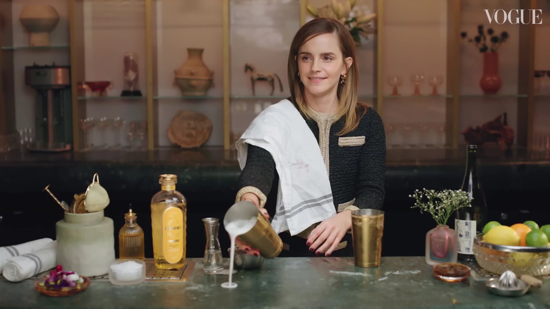 EmmaWatsonFan-dot-nl-2023VougeUK-MakingCocktails0382.jpg