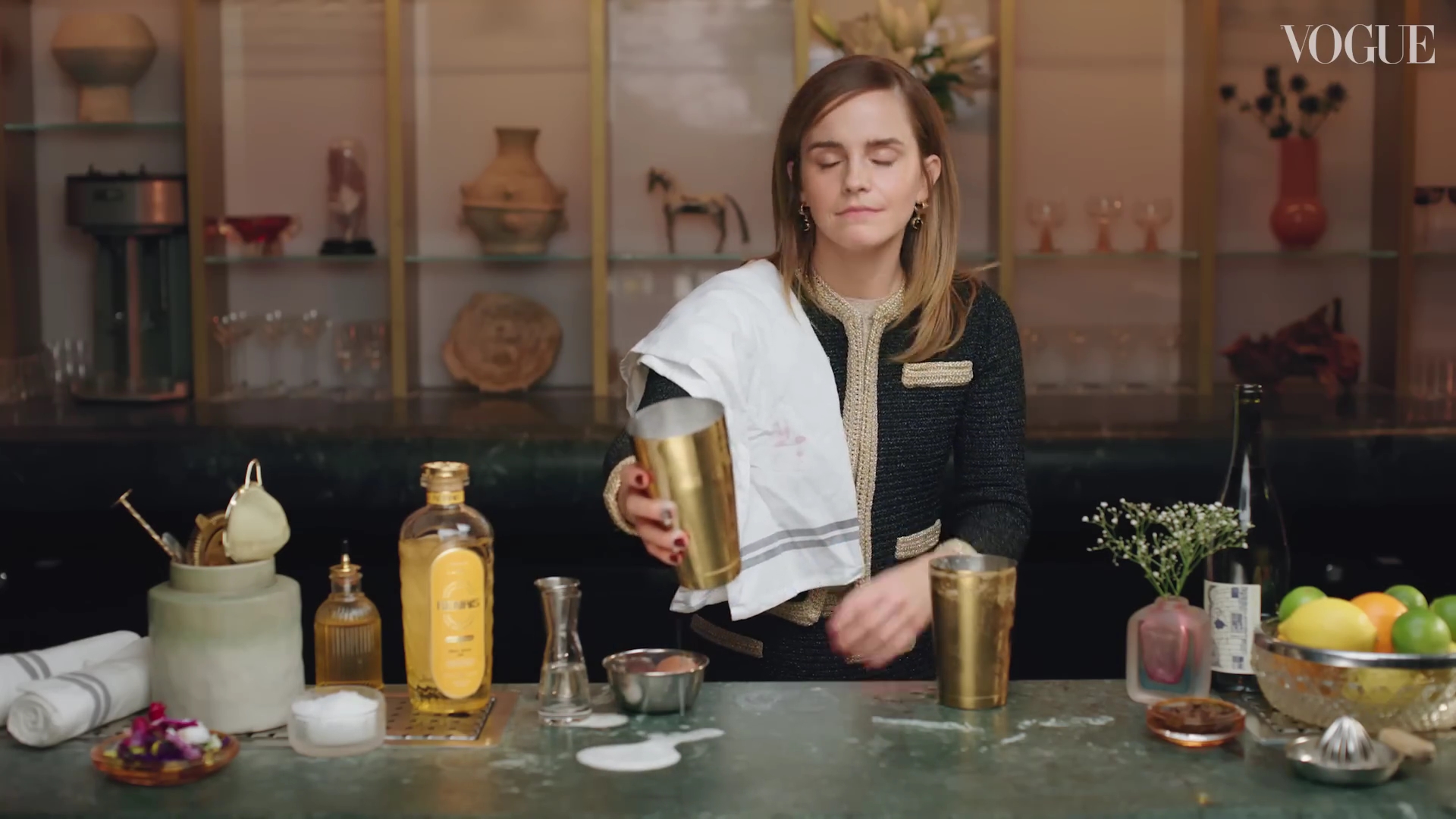 EmmaWatsonFan-dot-nl-2023VougeUK-MakingCocktails0384.jpg
