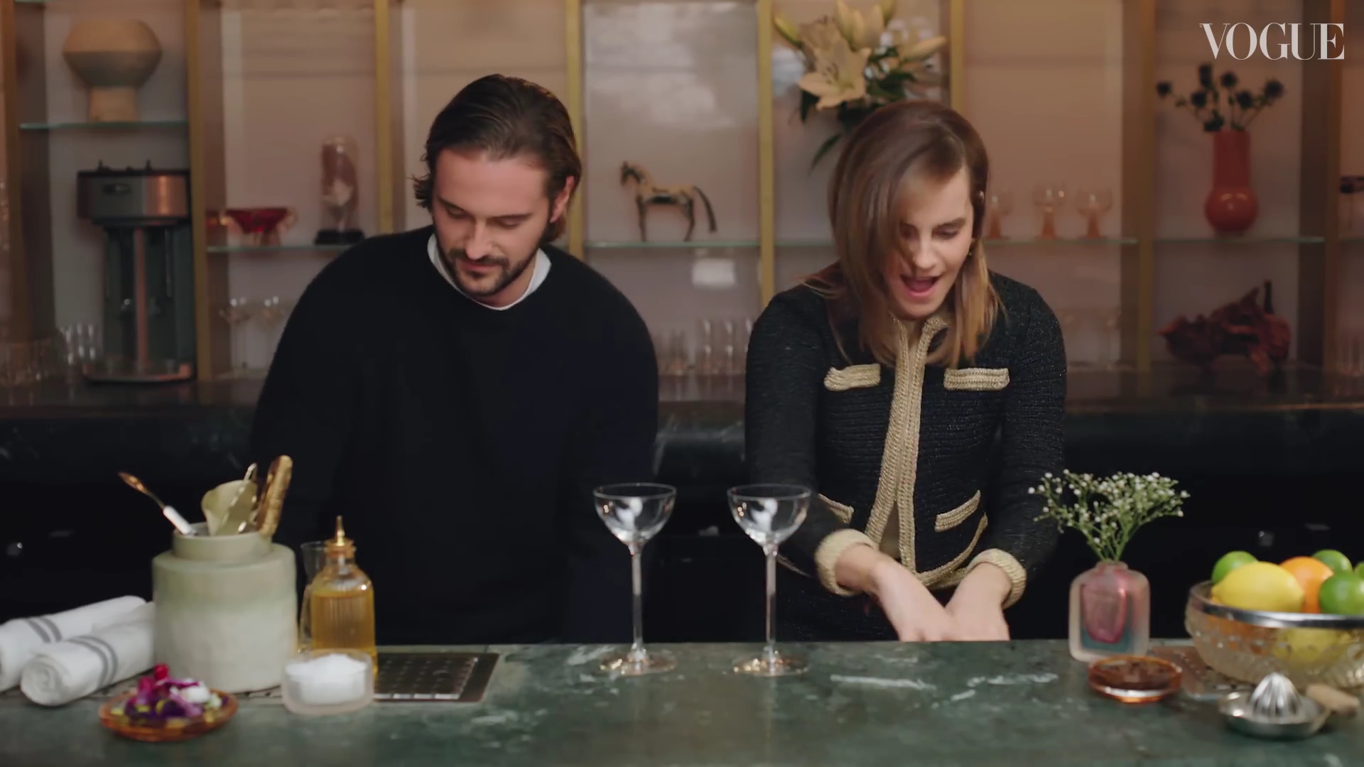 EmmaWatsonFan-dot-nl-2023VougeUK-MakingCocktails0429.jpg EmmaWatsonFan-dot-nl-2023VougeUK-MakingCocktails0429.jpg