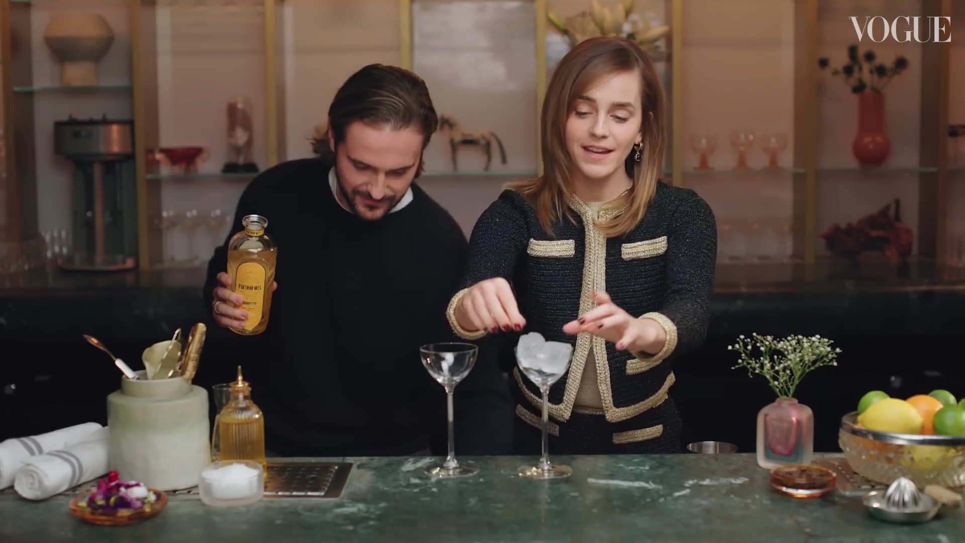 EmmaWatsonFan-dot-nl-2023VougeUK-MakingCocktails0433.jpg EmmaWatsonFan-dot-nl-2023VougeUK-MakingCocktails0433.jpg