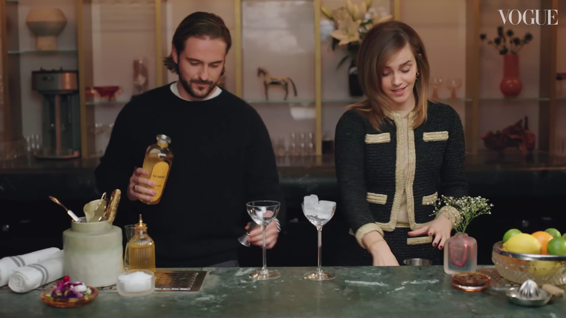 EmmaWatsonFan-dot-nl-2023VougeUK-MakingCocktails0434.jpg