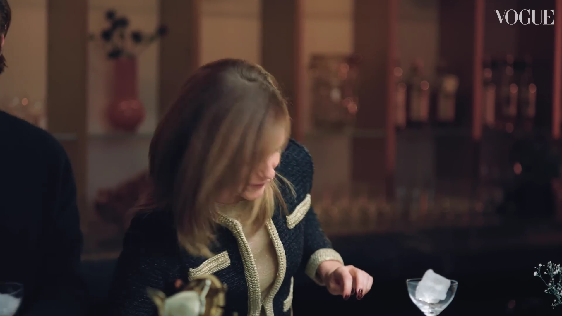 EmmaWatsonFan-dot-nl-2023VougeUK-MakingCocktails0435.jpg EmmaWatsonFan-dot-nl-2023VougeUK-MakingCocktails0435.jpg