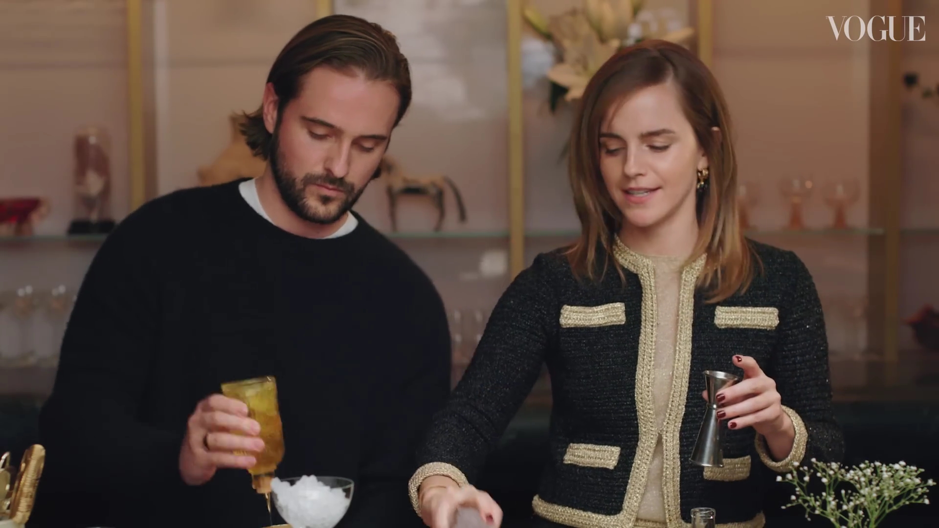 EmmaWatsonFan-dot-nl-2023VougeUK-MakingCocktails0441.jpg