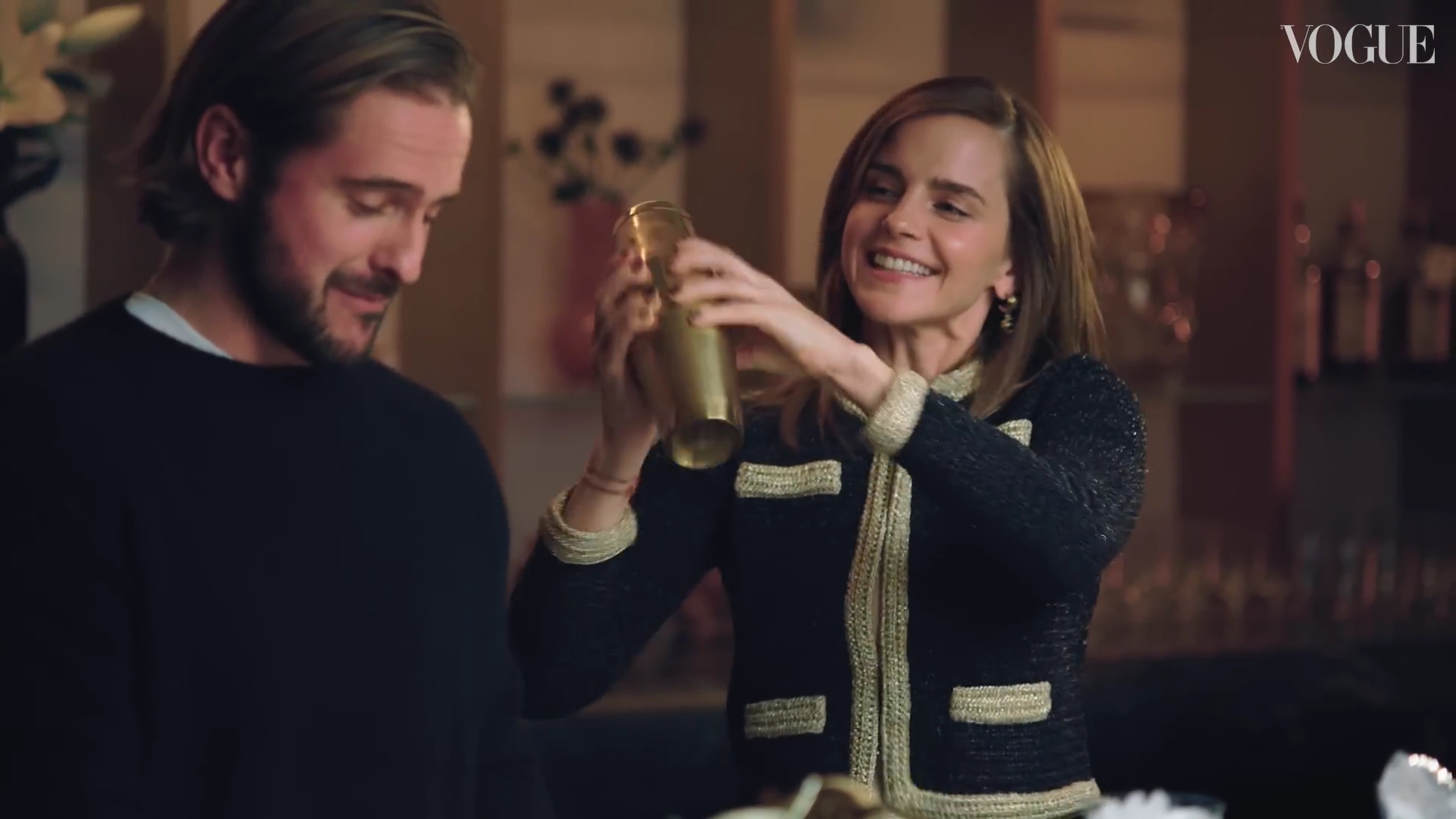 EmmaWatsonFan-dot-nl-2023VougeUK-MakingCocktails0460.jpg