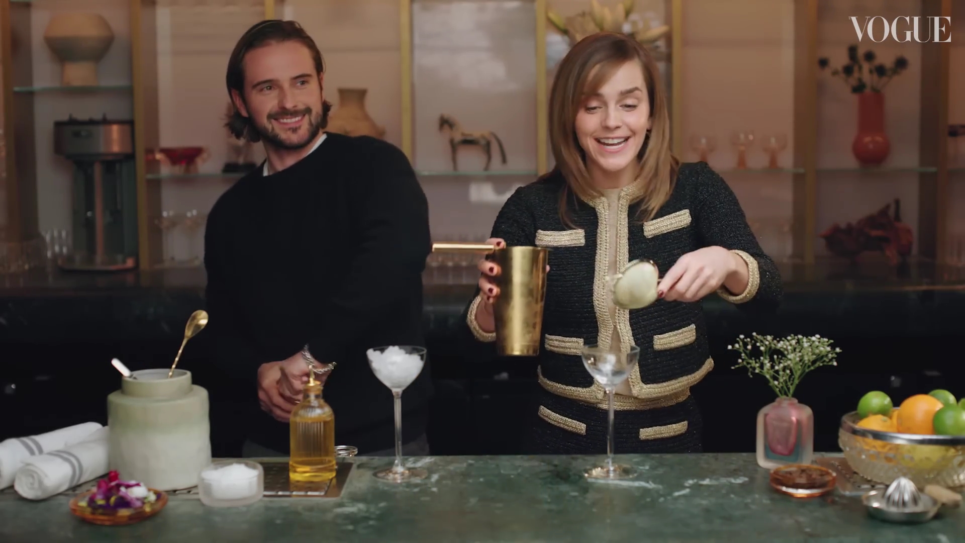 EmmaWatsonFan-dot-nl-2023VougeUK-MakingCocktails0468.jpg EmmaWatsonFan-dot-nl-2023VougeUK-MakingCocktails0468.jpg