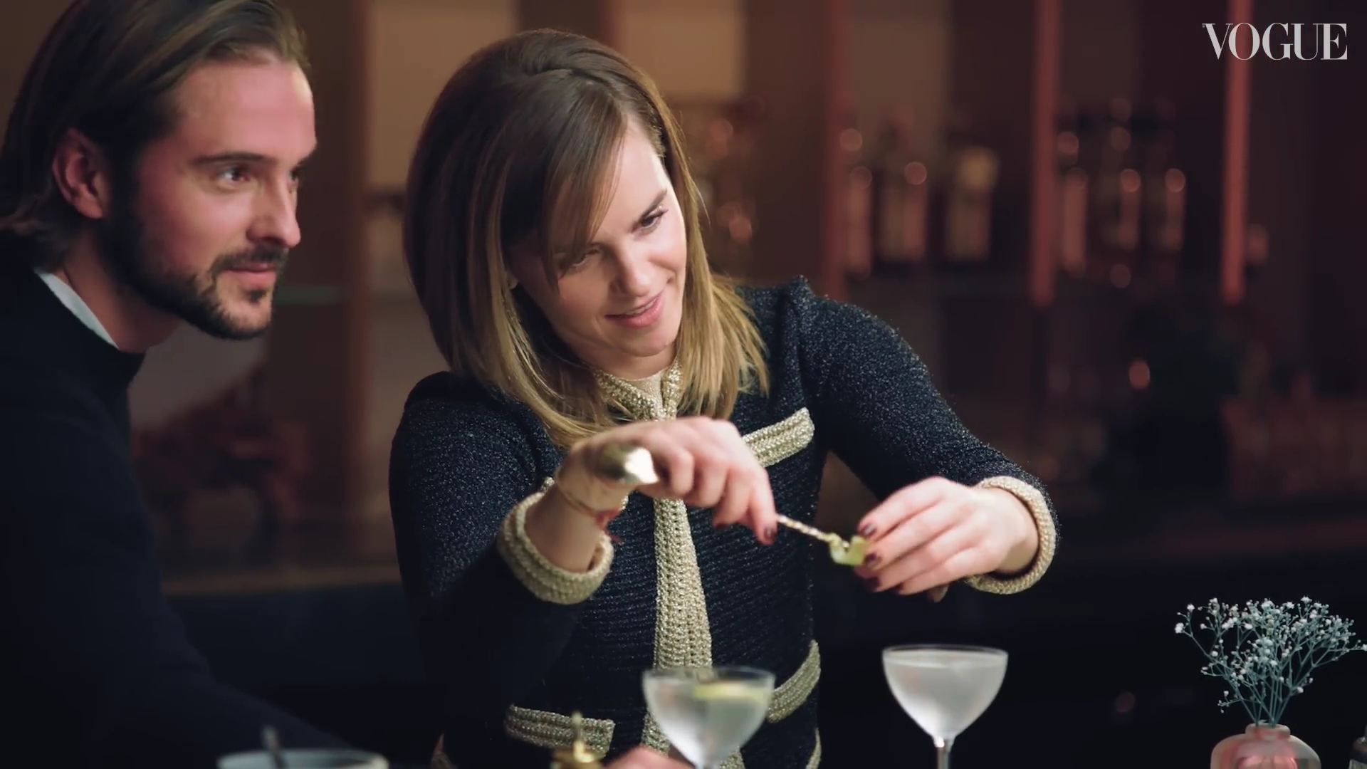EmmaWatsonFan-dot-nl-2023VougeUK-MakingCocktails0506.jpg