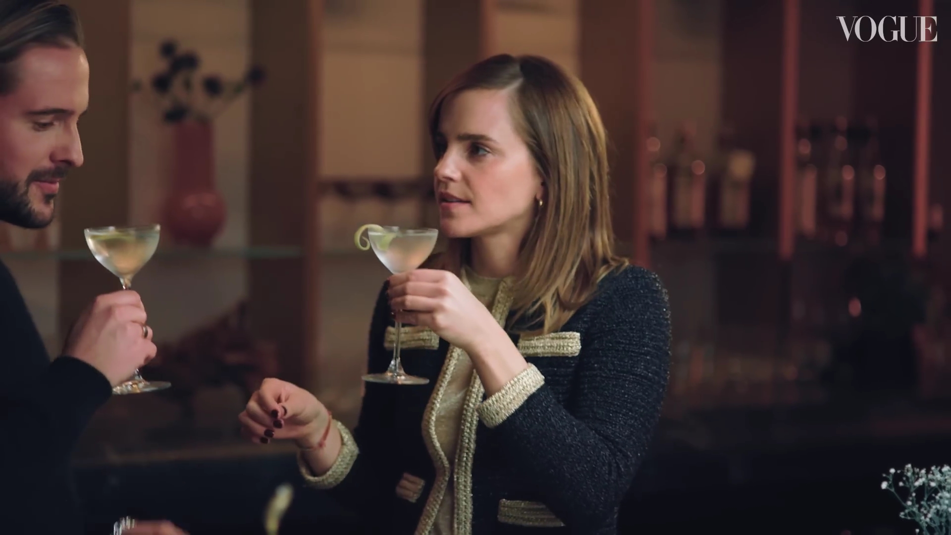 EmmaWatsonFan-dot-nl-2023VougeUK-MakingCocktails0517.jpg