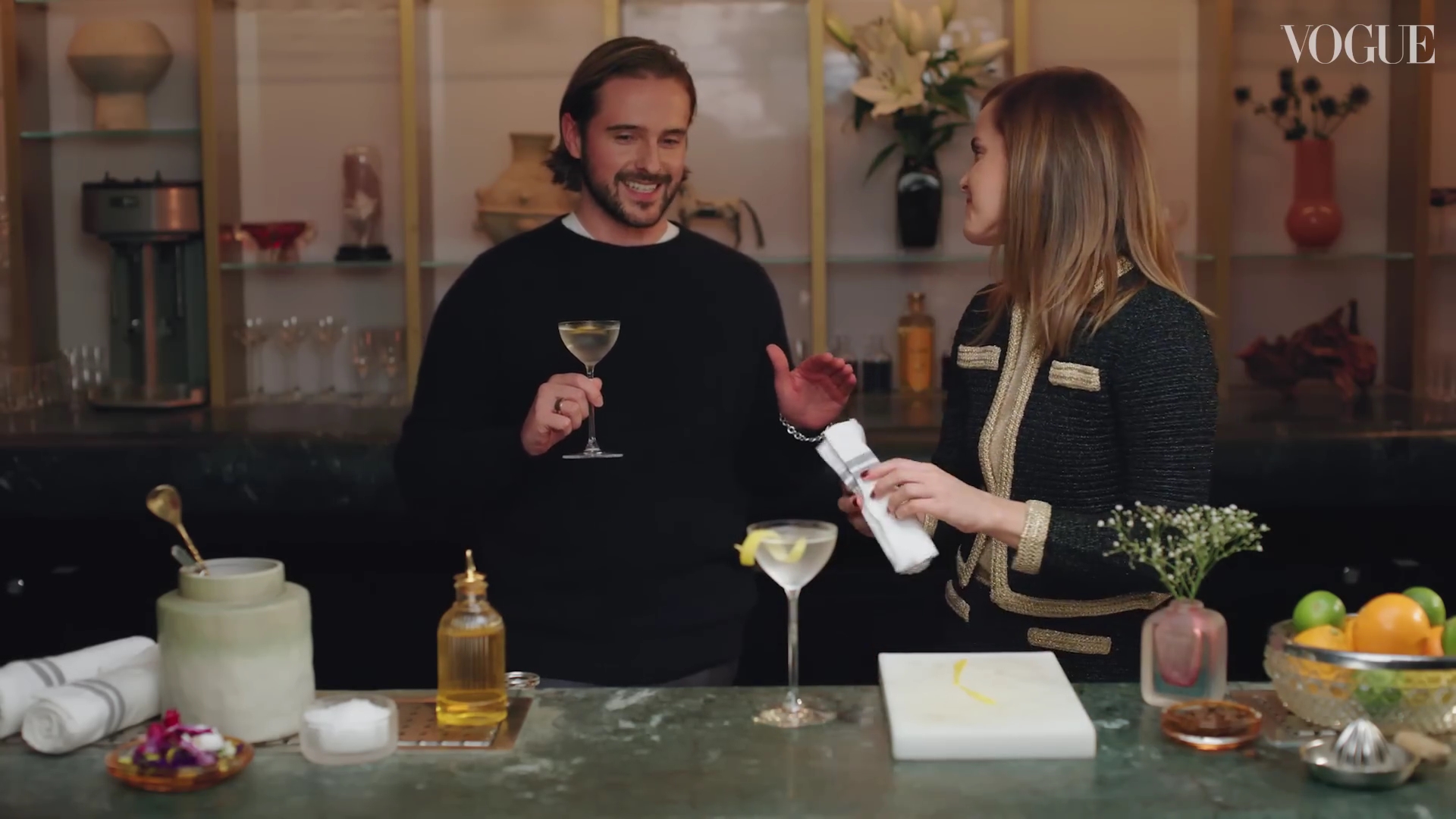 EmmaWatsonFan-dot-nl-2023VougeUK-MakingCocktails0525.jpg