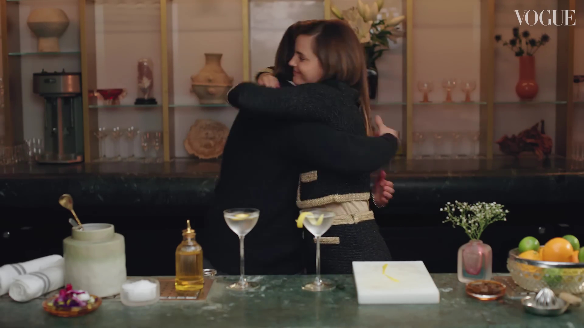 EmmaWatsonFan-dot-nl-2023VougeUK-MakingCocktails0529.jpg EmmaWatsonFan-dot-nl-2023VougeUK-MakingCocktails0529.jpg