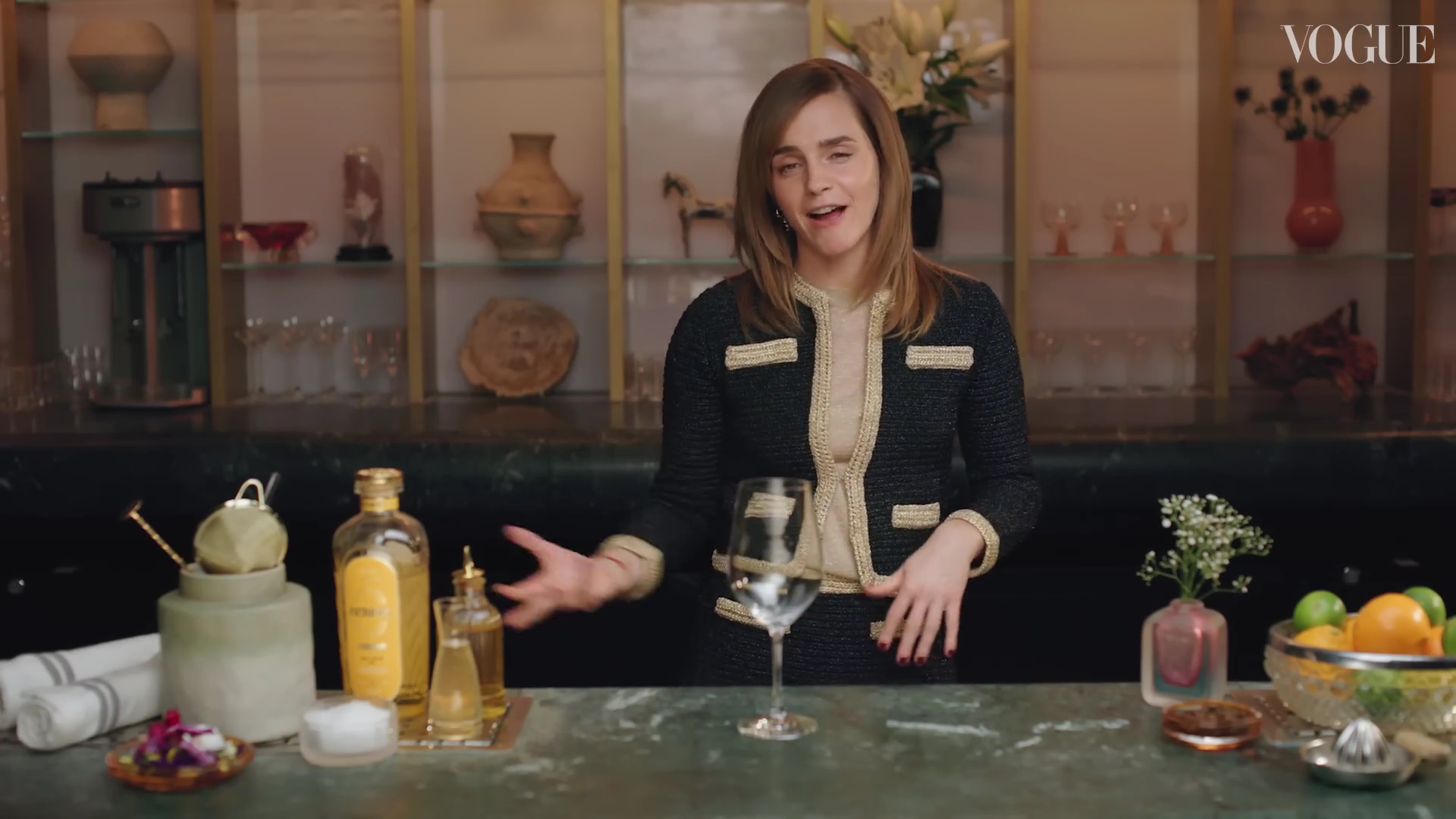 EmmaWatsonFan-dot-nl-2023VougeUK-MakingCocktails0541.jpg