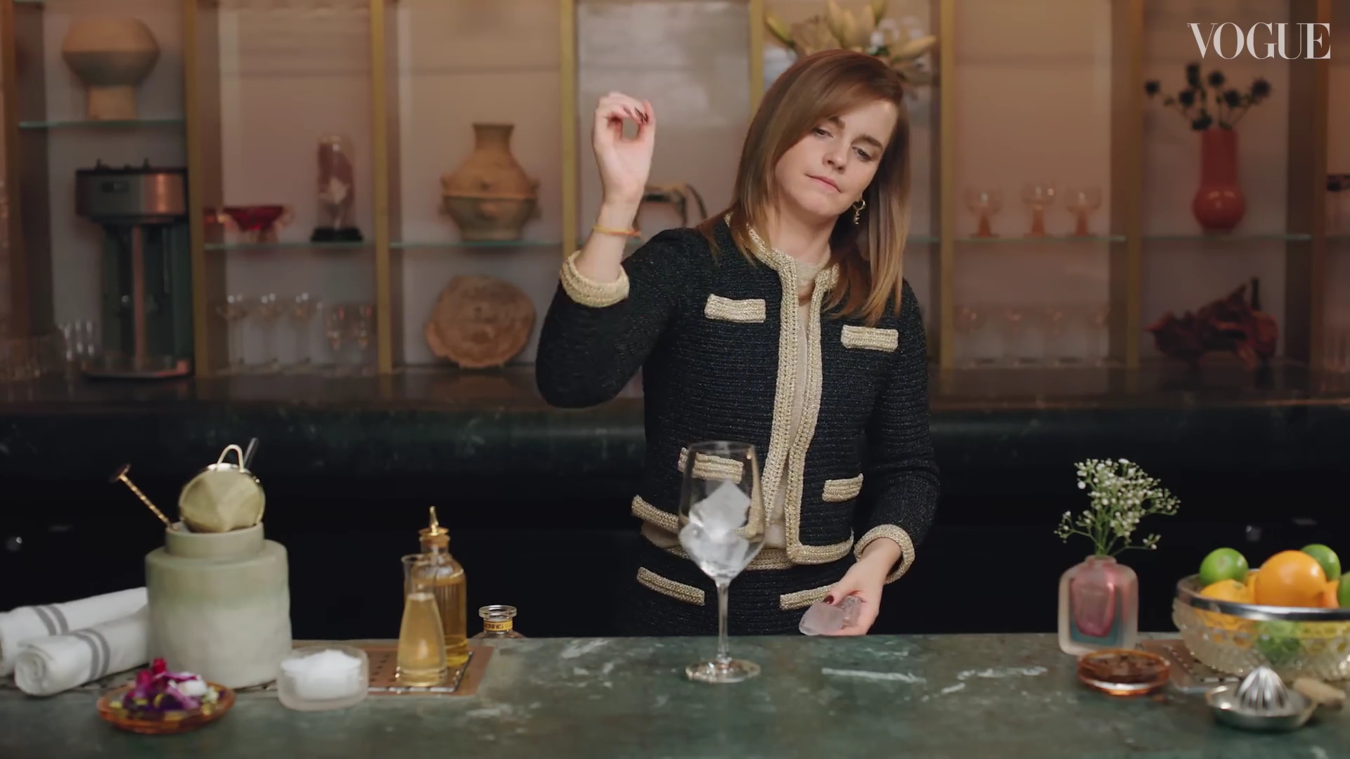 EmmaWatsonFan-dot-nl-2023VougeUK-MakingCocktails0553.jpg