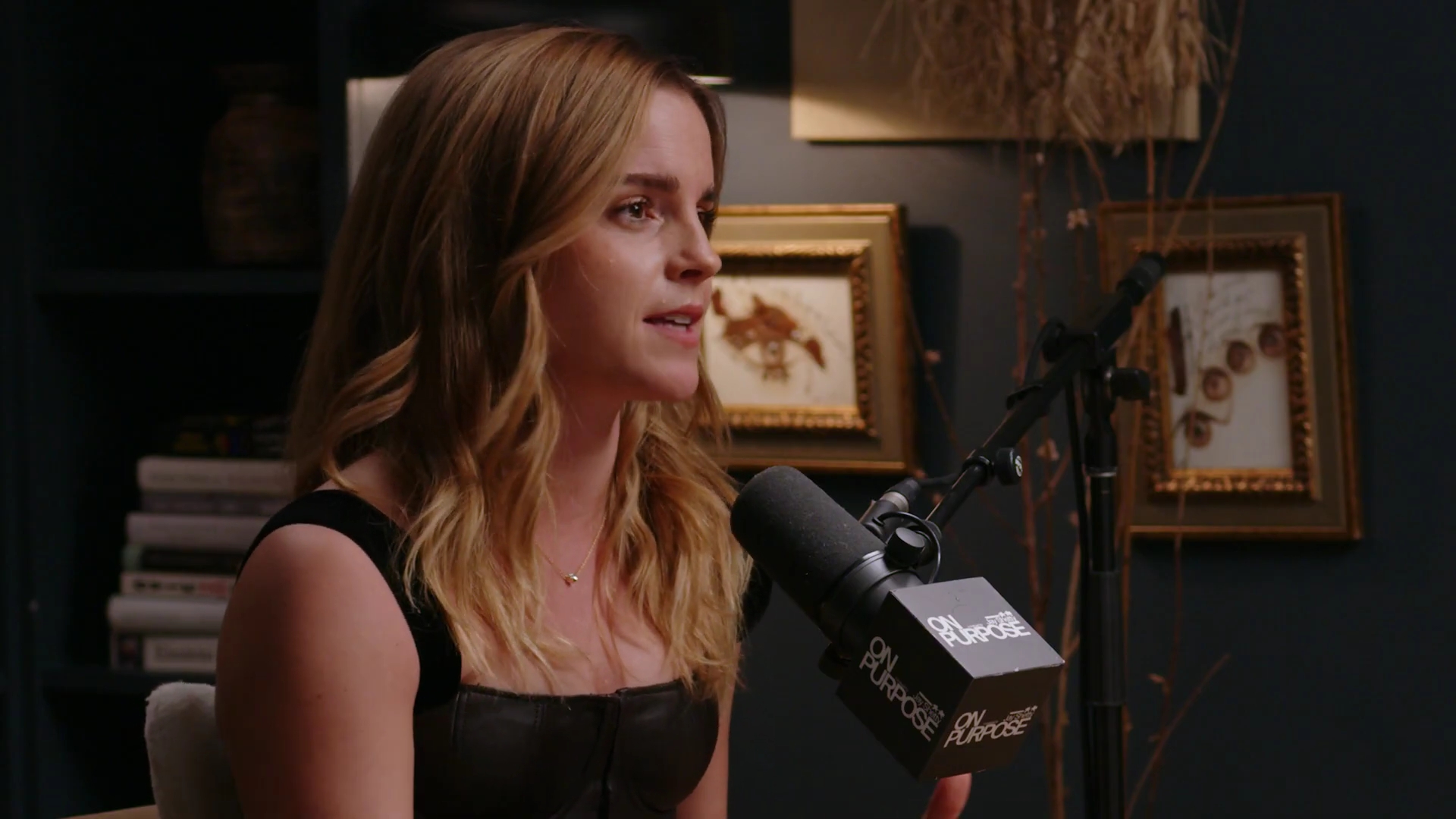 EmmaWatsonFan-dot-nl_2025OnPurposeWithJayShetty0078.jpg