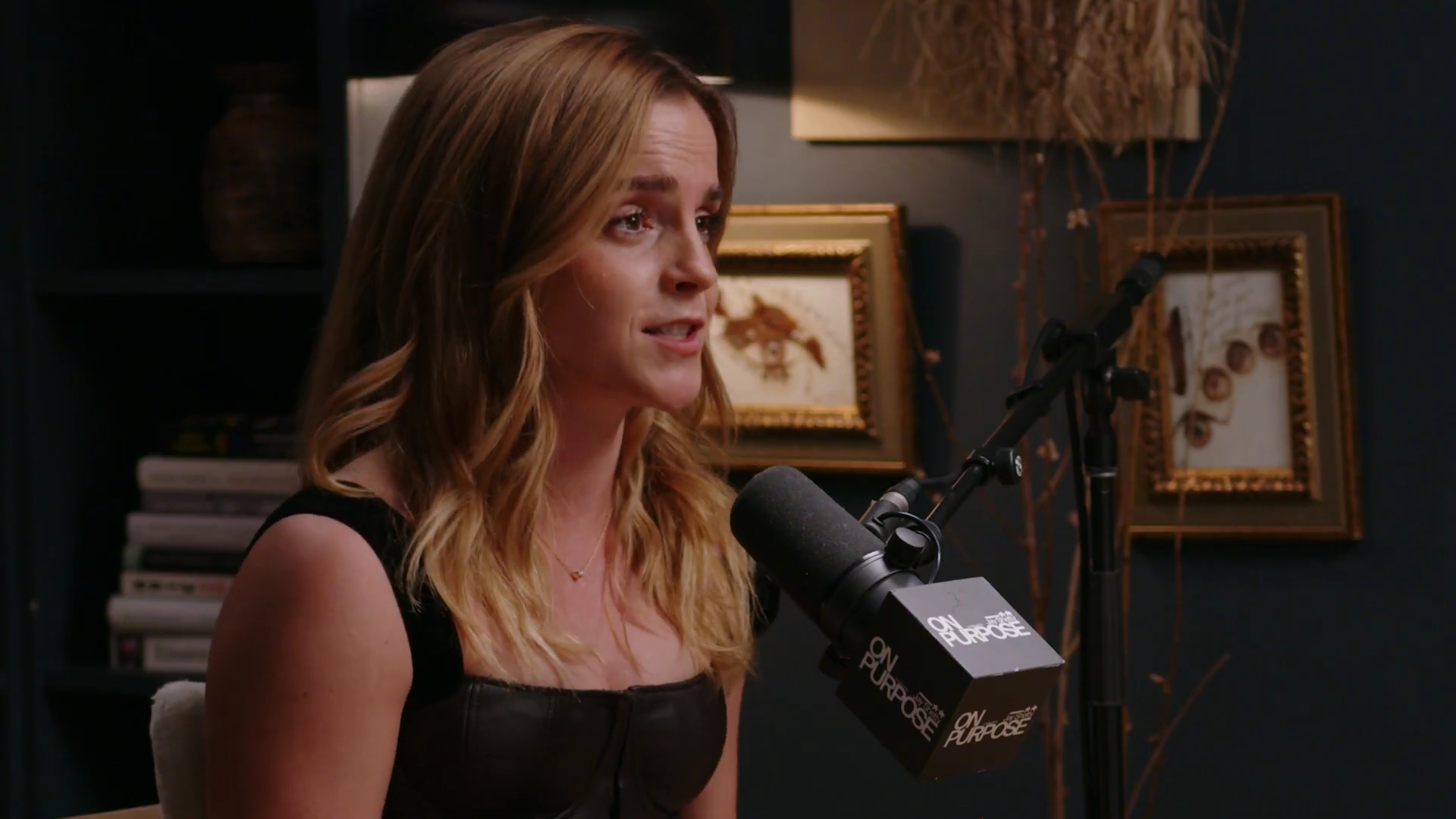 EmmaWatsonFan-dot-nl_2025OnPurposeWithJayShetty0086.jpg