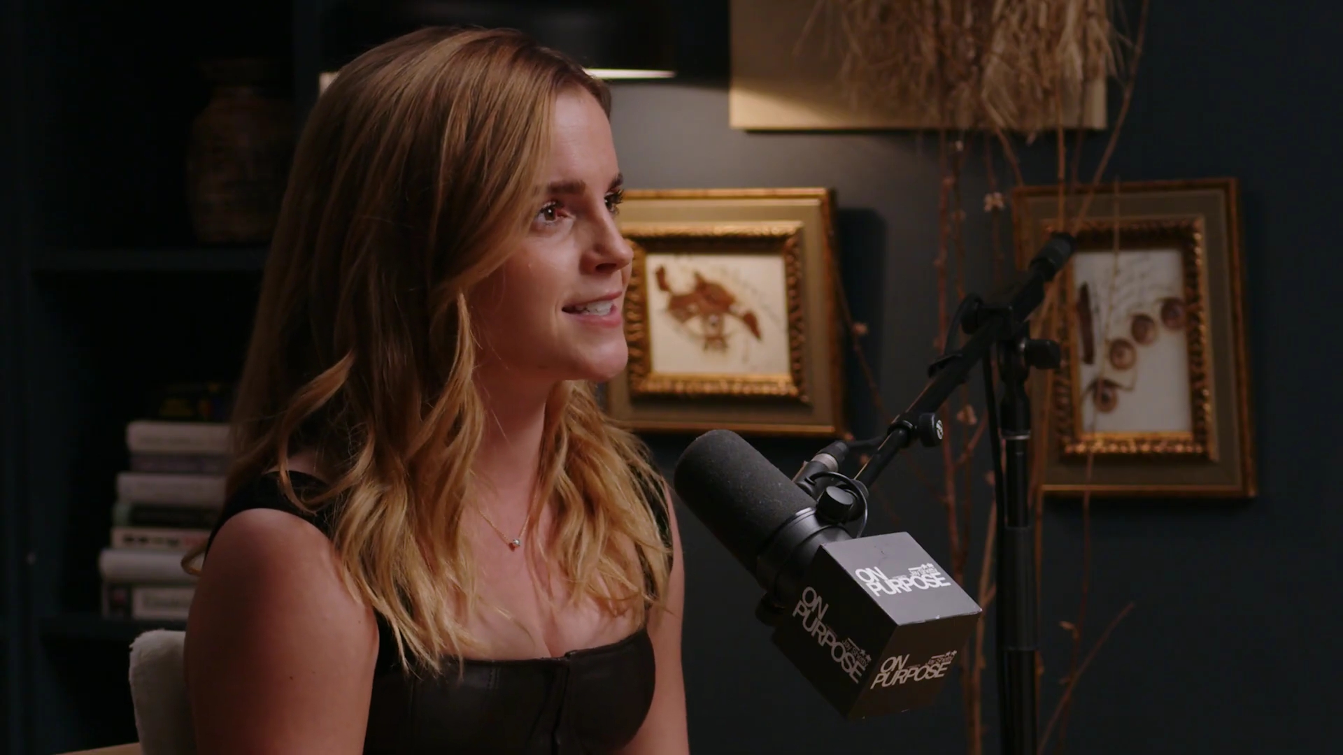 EmmaWatsonFan-dot-nl_2025OnPurposeWithJayShetty0149.jpg