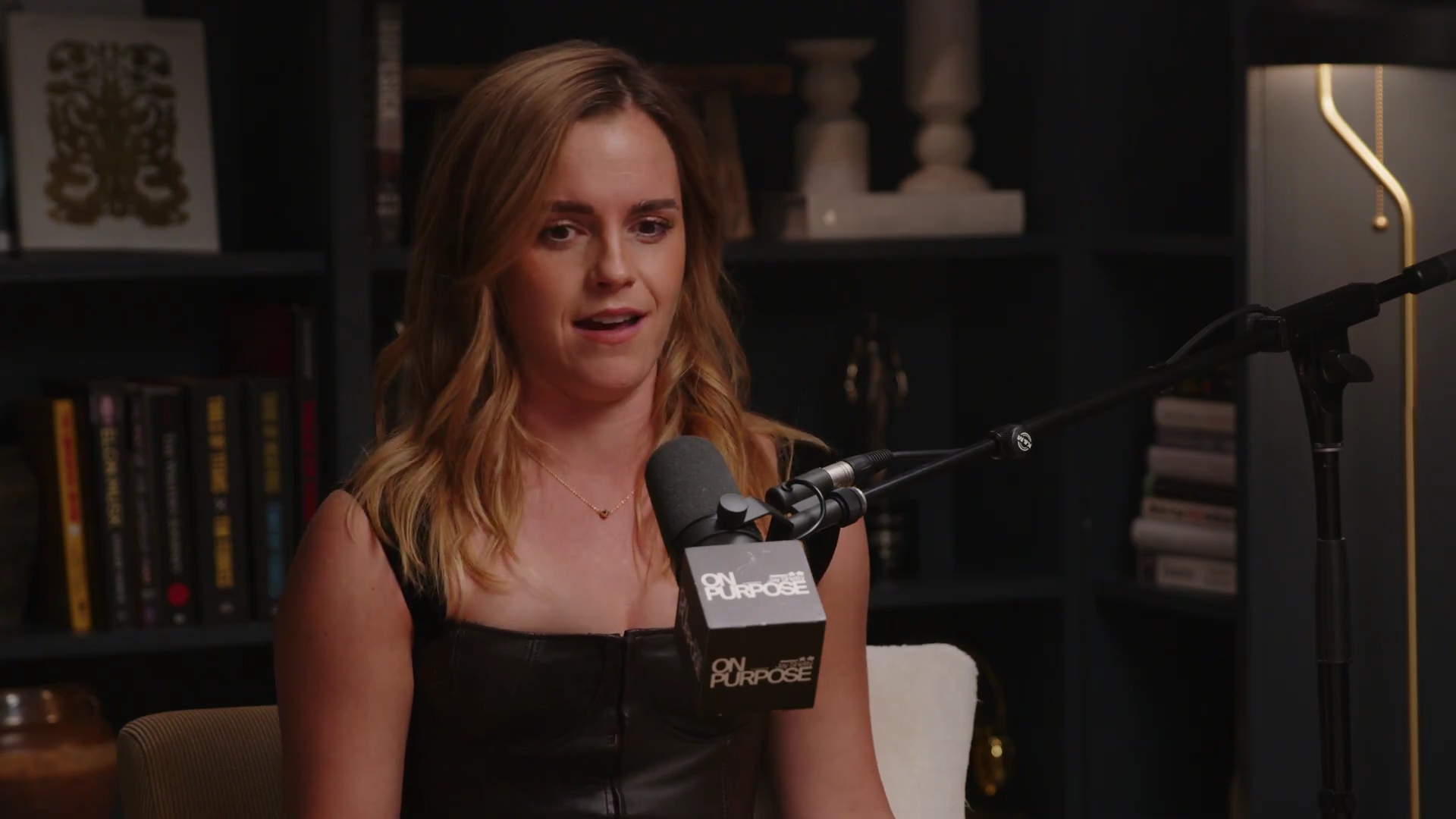 EmmaWatsonFan-dot-nl_2025OnPurposeWithJayShetty0235.jpg