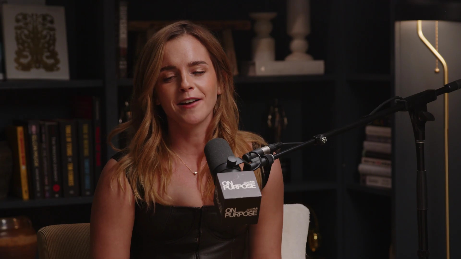 EmmaWatsonFan-dot-nl_2025OnPurposeWithJayShetty0277.jpg