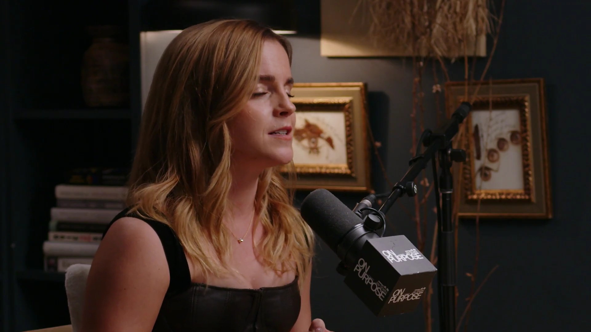 EmmaWatsonFan-dot-nl_2025OnPurposeWithJayShetty0544.jpg