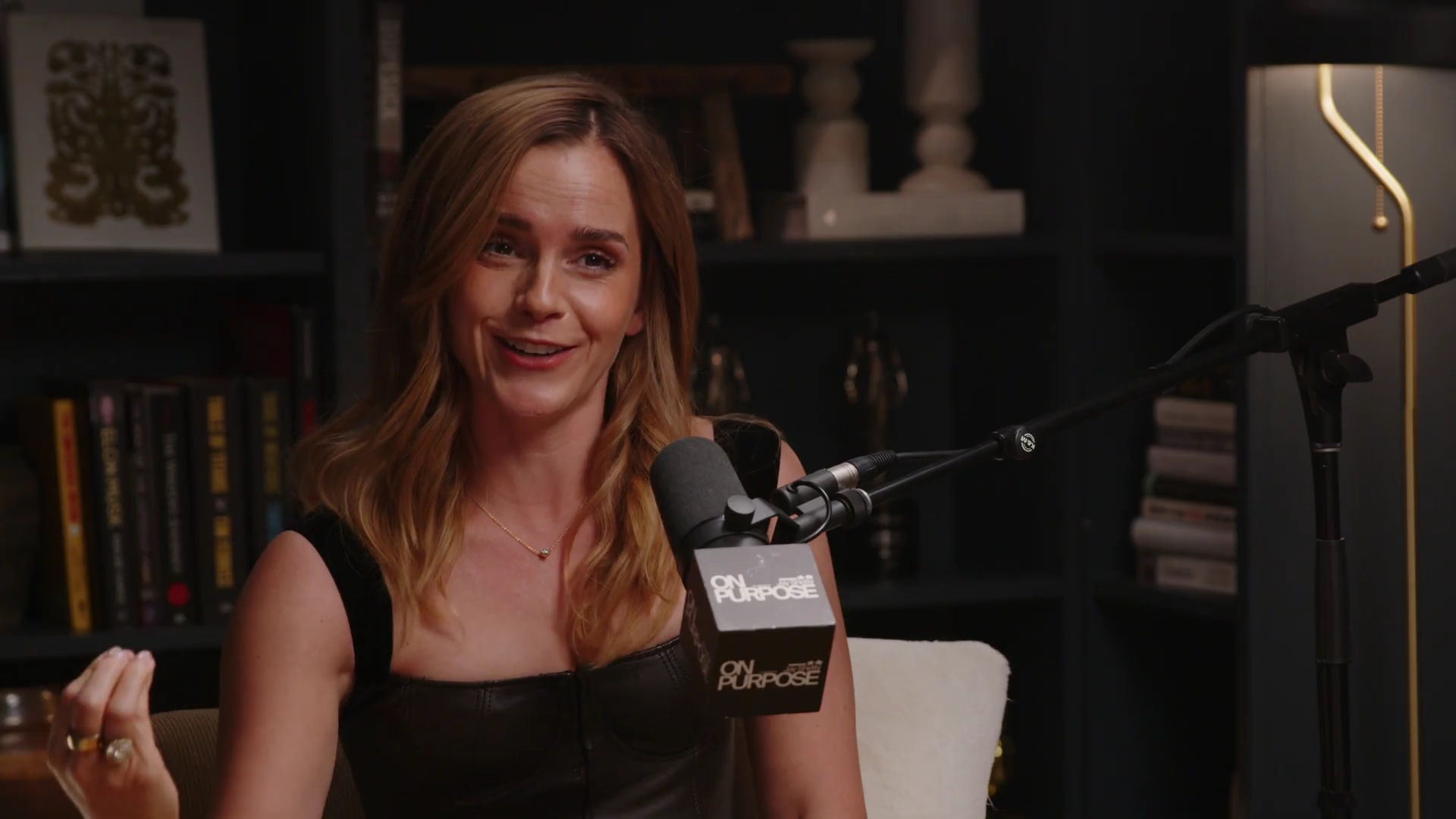 EmmaWatsonFan-dot-nl_2025OnPurposeWithJayShetty0632.jpg