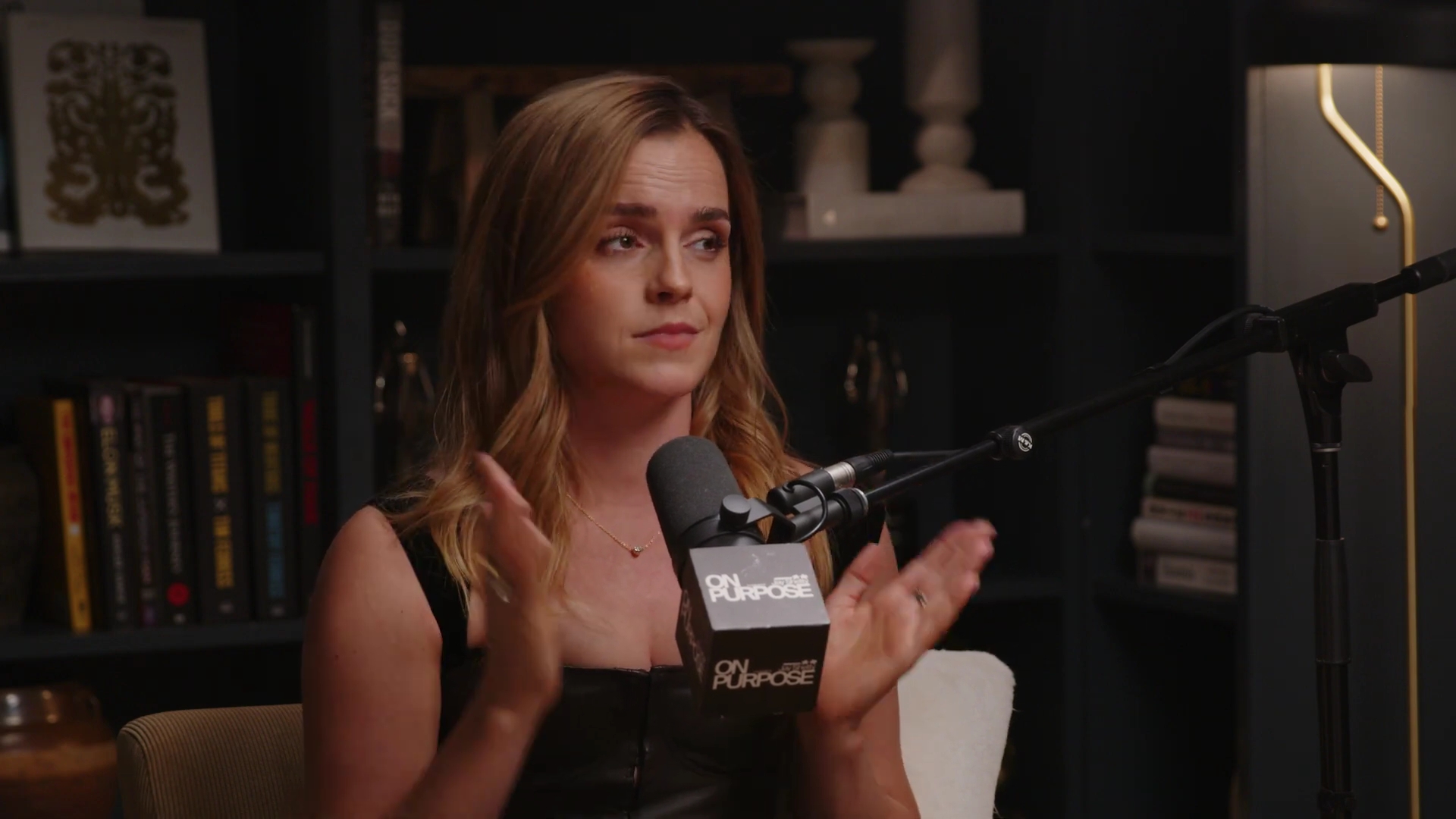 EmmaWatsonFan-dot-nl_2025OnPurposeWithJayShetty1063.jpg