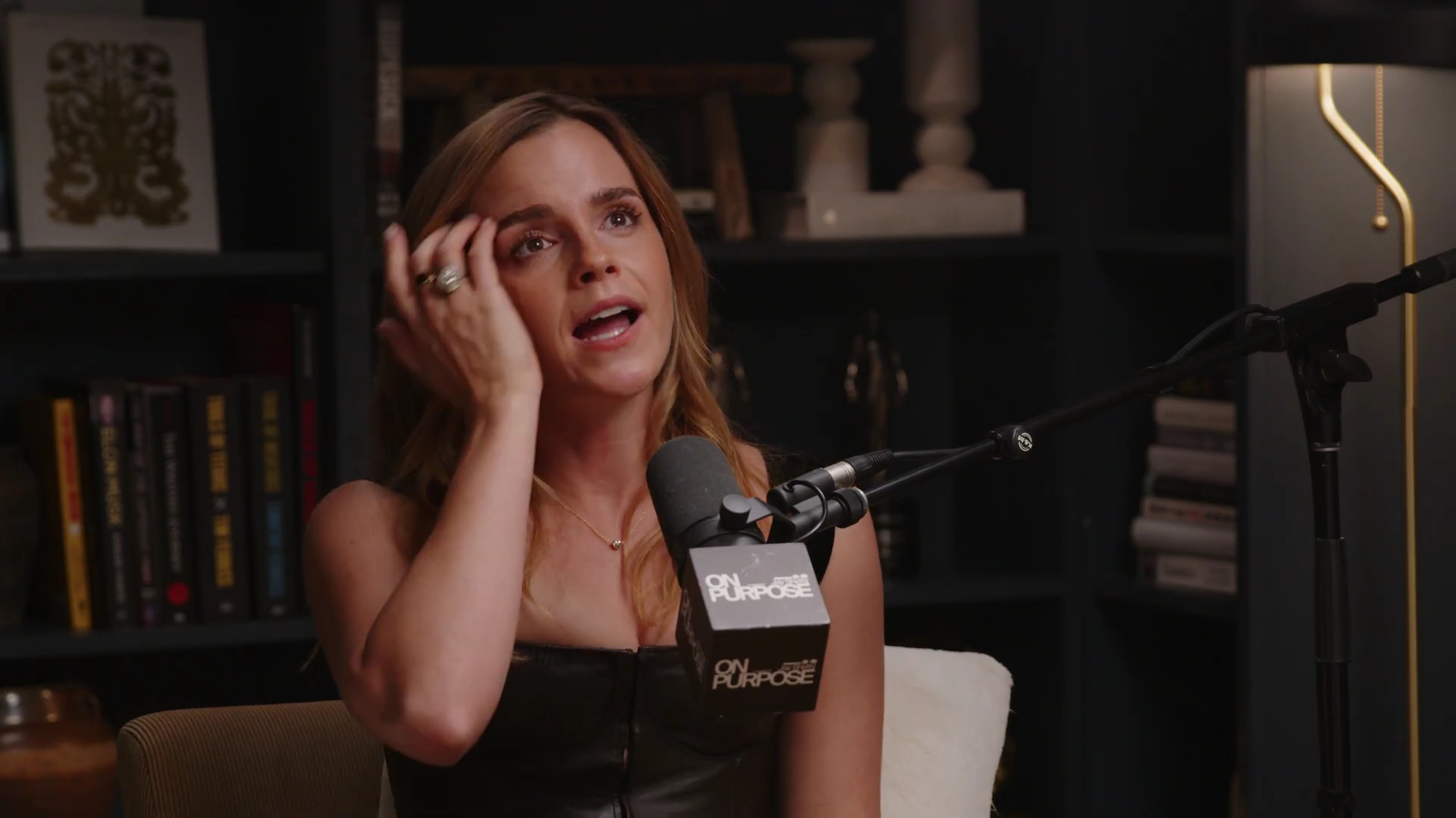 EmmaWatsonFan-dot-nl_2025OnPurposeWithJayShetty1493.jpg