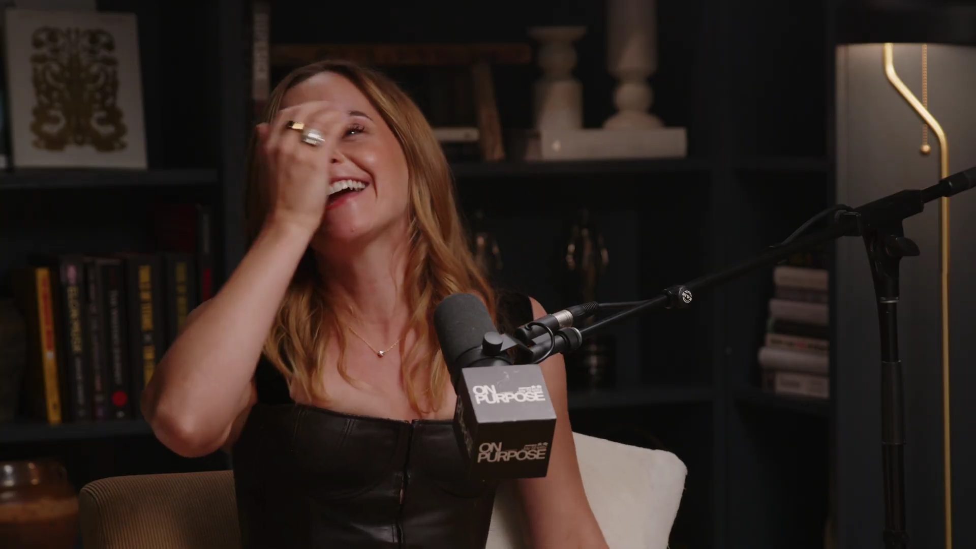 EmmaWatsonFan-dot-nl_2025OnPurposeWithJayShetty1725.jpg EmmaWatsonFan-dot-nl_2025OnPurposeWithJayShetty1725.jpg