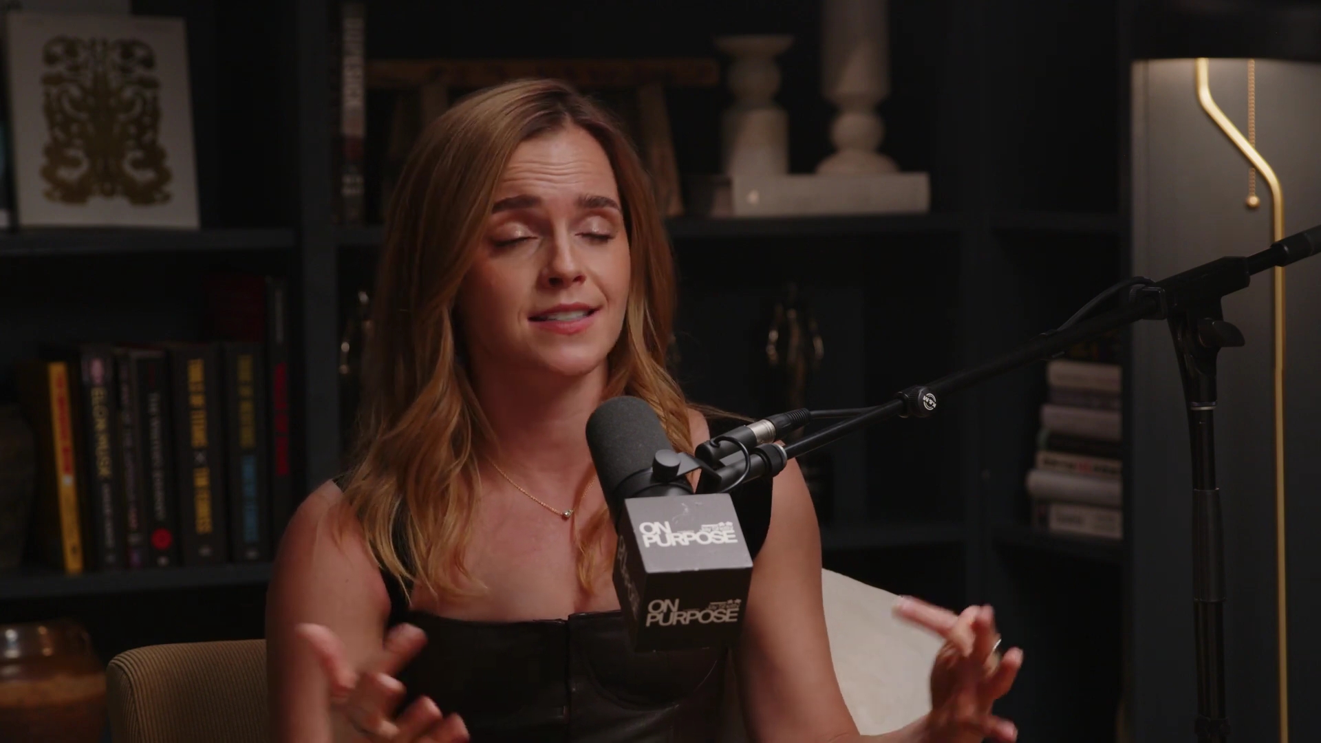 EmmaWatsonFan-dot-nl_2025OnPurposeWithJayShetty2215.jpg