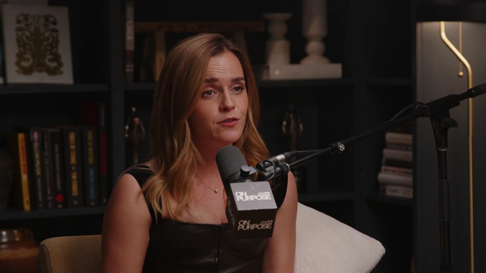 EmmaWatsonFan-dot-nl_2025OnPurposeWithJayShetty2420.jpg EmmaWatsonFan-dot-nl_2025OnPurposeWithJayShetty2420.jpg