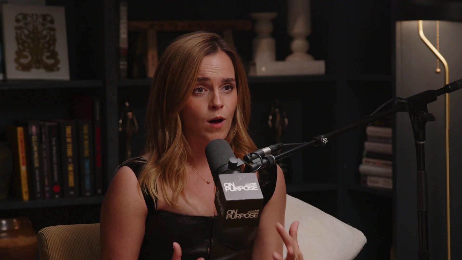 EmmaWatsonFan-dot-nl_2025OnPurposeWithJayShetty2431.jpg EmmaWatsonFan-dot-nl_2025OnPurposeWithJayShetty2431.jpg