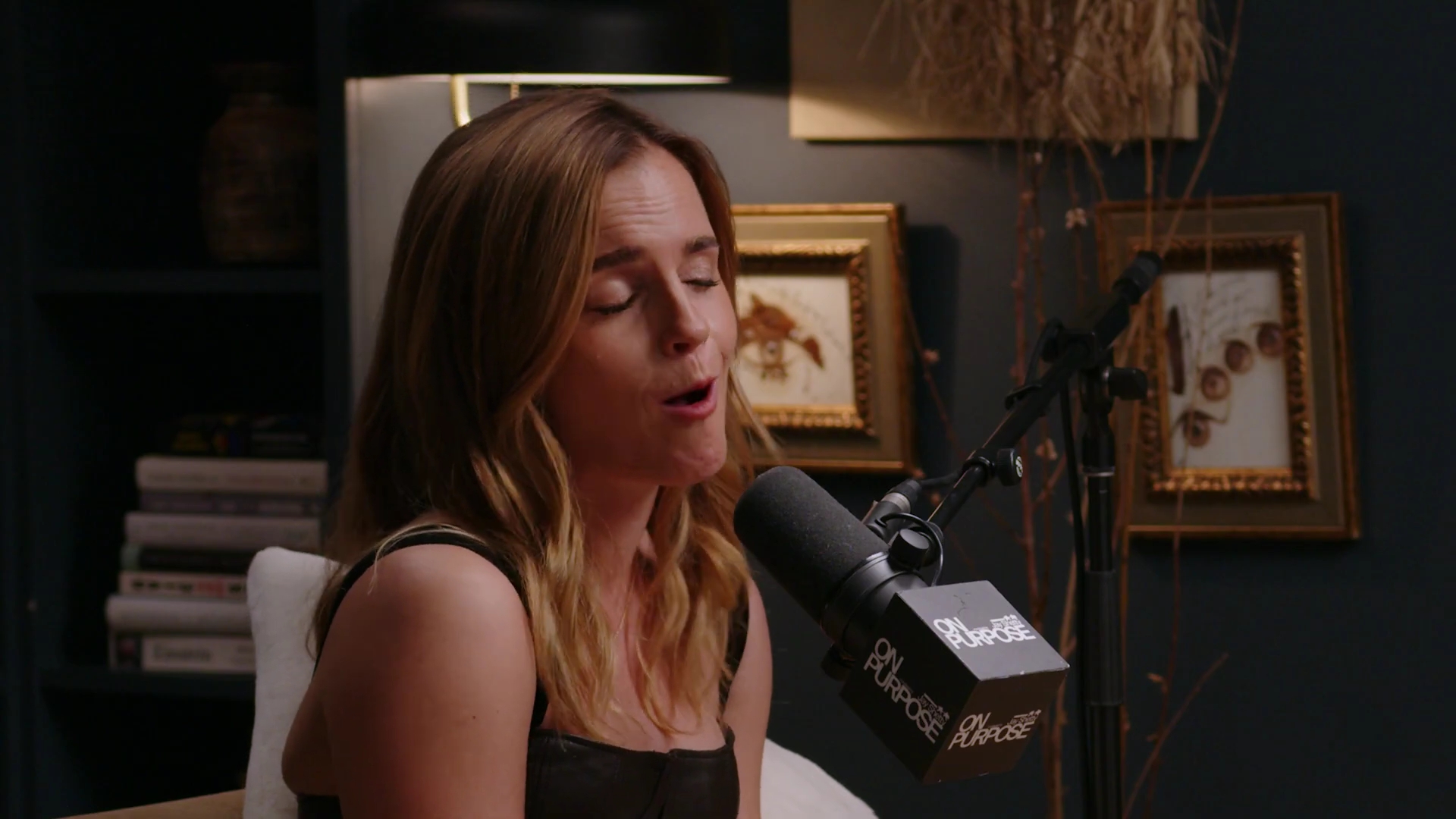 EmmaWatsonFan-dot-nl_2025OnPurposeWithJayShetty2456.jpg EmmaWatsonFan-dot-nl_2025OnPurposeWithJayShetty2456.jpg