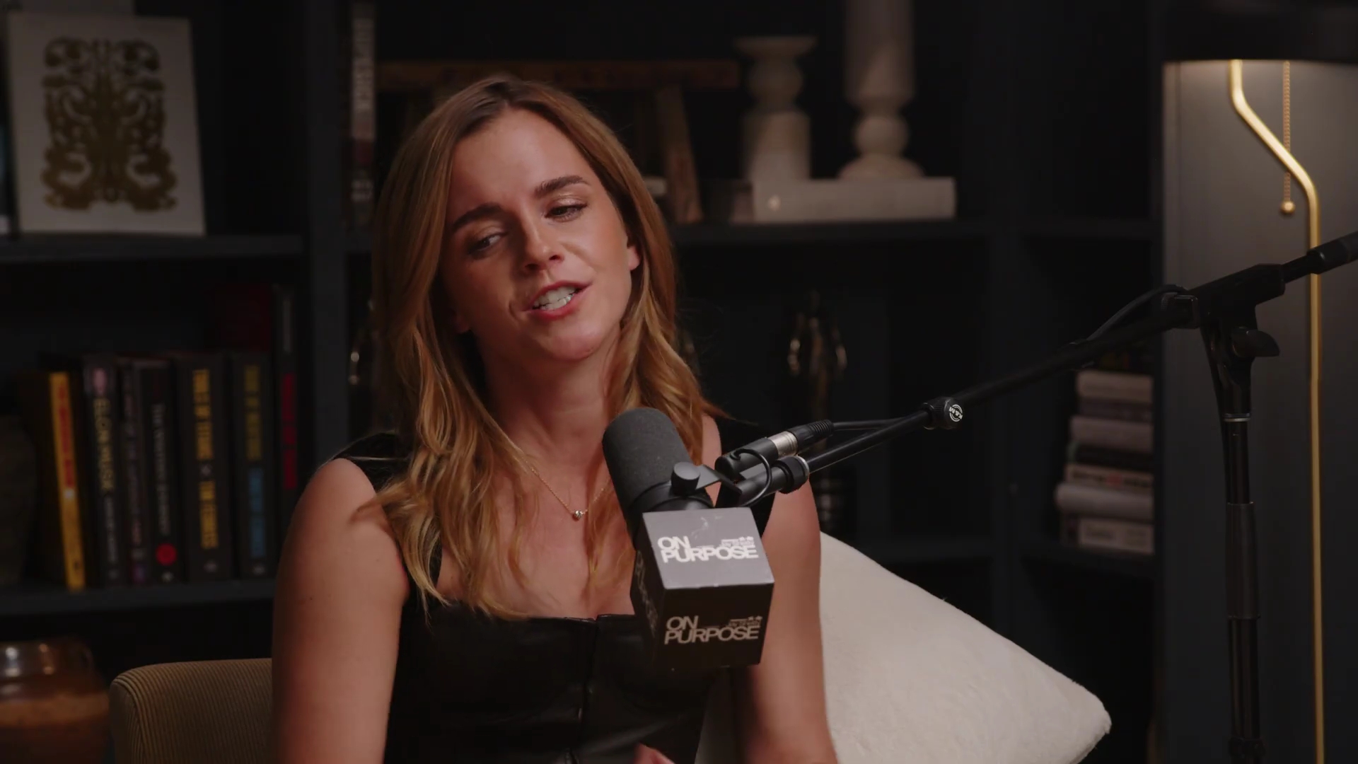 EmmaWatsonFan-dot-nl_2025OnPurposeWithJayShetty2475.jpg
