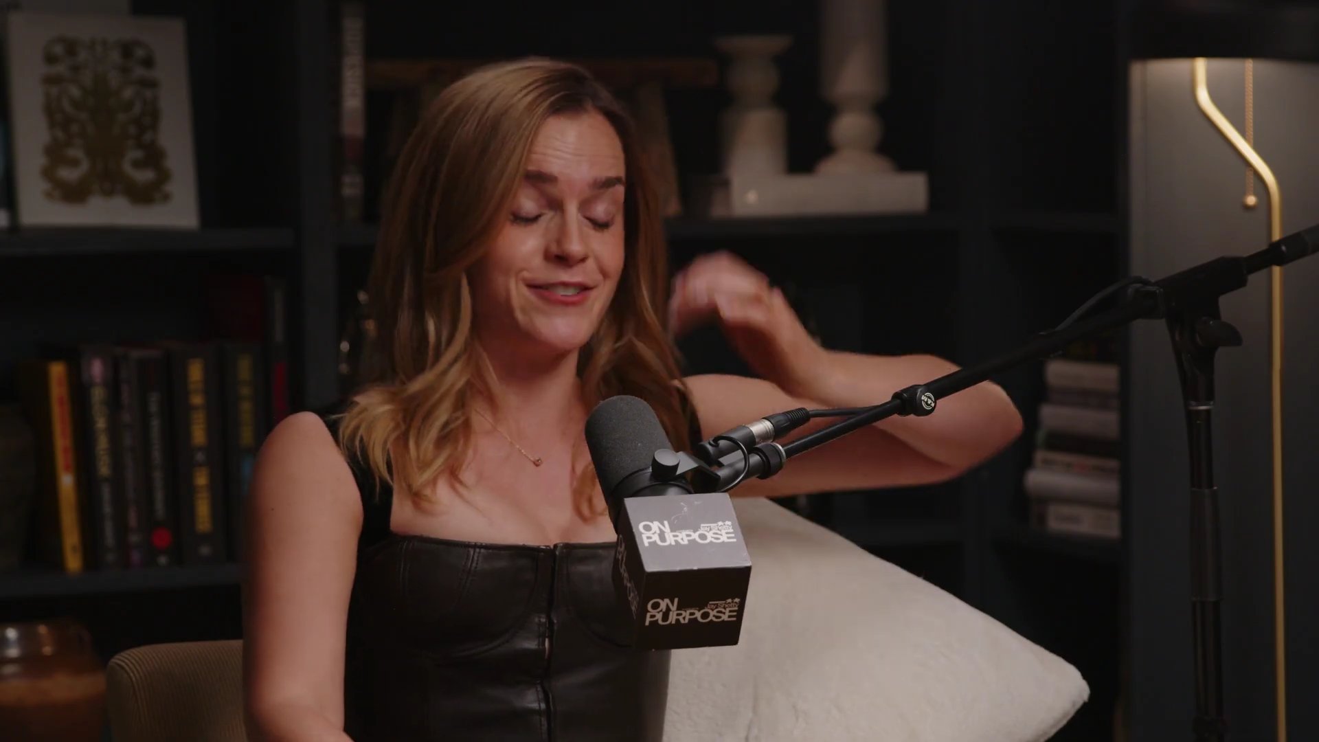 EmmaWatsonFan-dot-nl_2025OnPurposeWithJayShetty2640.jpg EmmaWatsonFan-dot-nl_2025OnPurposeWithJayShetty2640.jpg