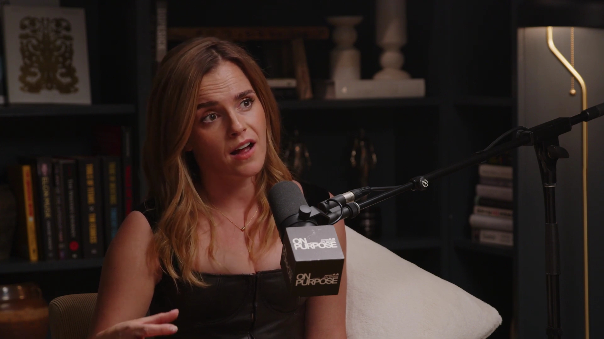 EmmaWatsonFan-dot-nl_2025OnPurposeWithJayShetty3354.jpg EmmaWatsonFan-dot-nl_2025OnPurposeWithJayShetty3354.jpg