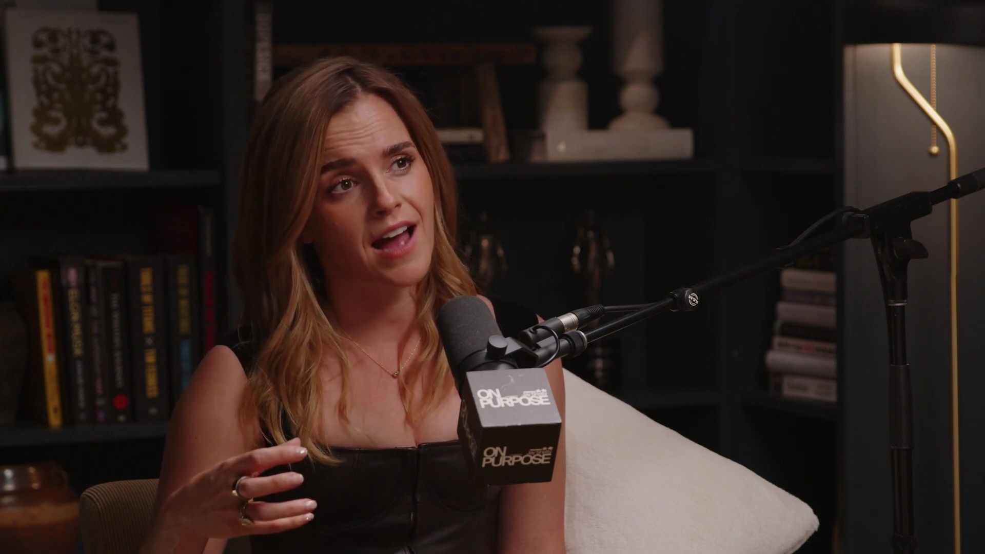 EmmaWatsonFan-dot-nl_2025OnPurposeWithJayShetty3383.jpg