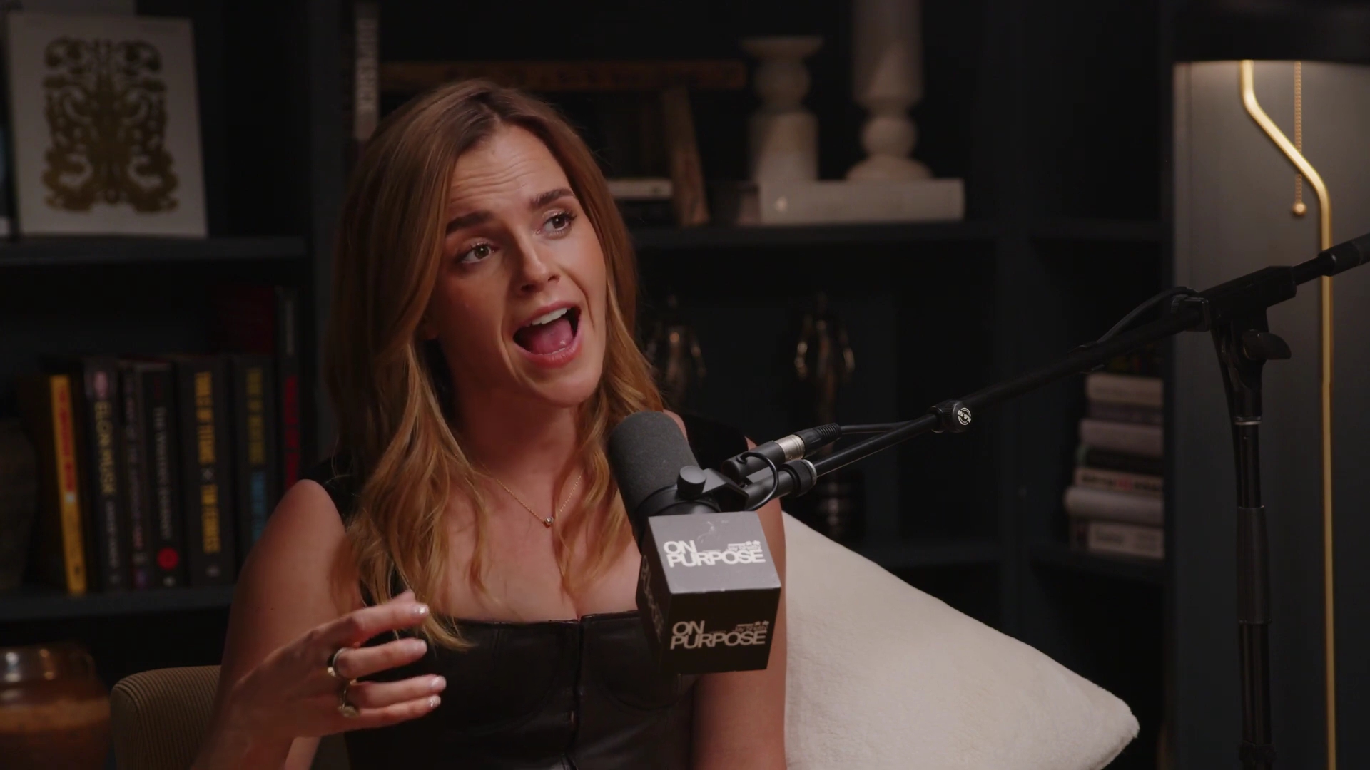 EmmaWatsonFan-dot-nl_2025OnPurposeWithJayShetty3386.jpg