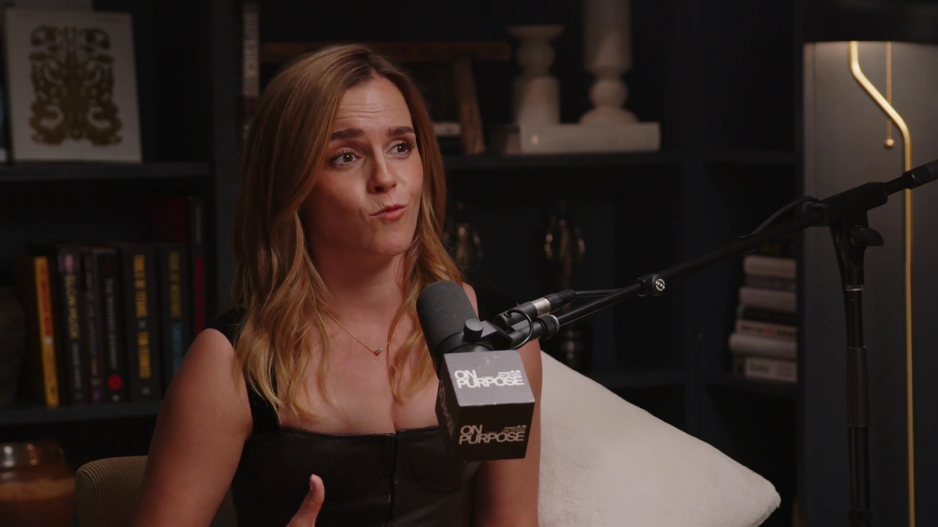 EmmaWatsonFan-dot-nl_2025OnPurposeWithJayShetty3439.jpg