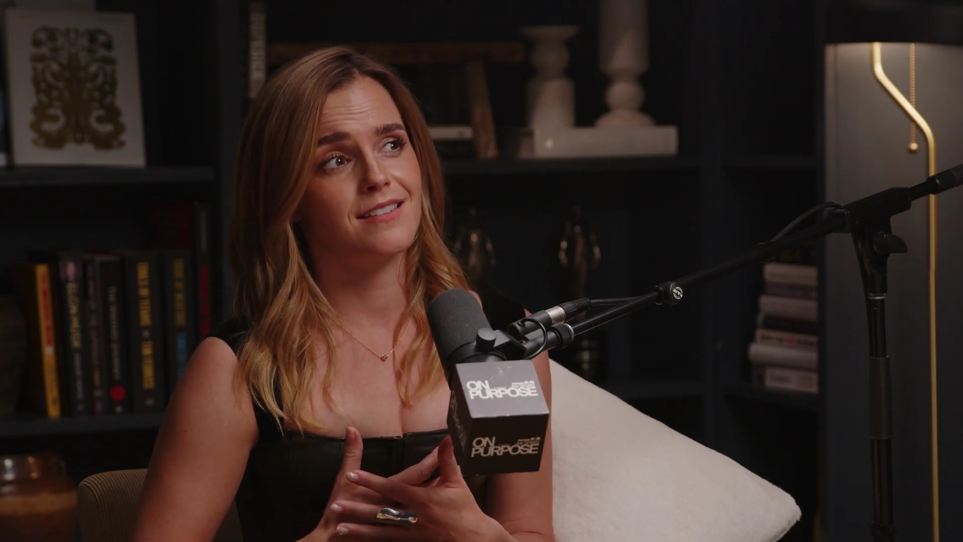 EmmaWatsonFan-dot-nl_2025OnPurposeWithJayShetty3440.jpg