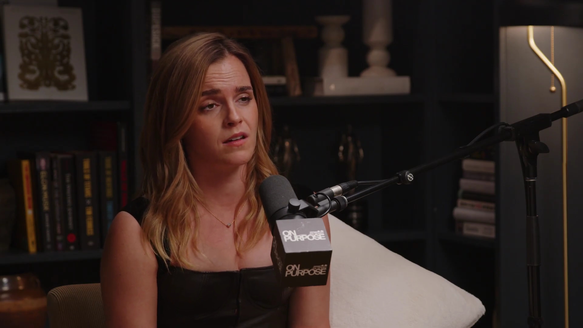 EmmaWatsonFan-dot-nl_2025OnPurposeWithJayShetty3454.jpg