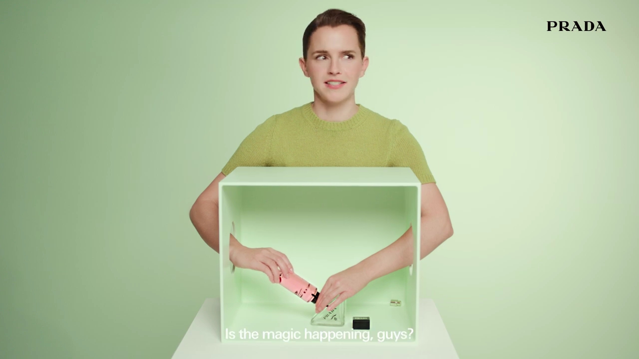EmmaWatsonFan-dot-nl_PRADAPARADOXE-RefillyourfragrancewithEmmaWatson0001.jpg EmmaWatsonFan-dot-nl_PRADAPARADOXE-RefillyourfragrancewithEmmaWatson0001.jpg