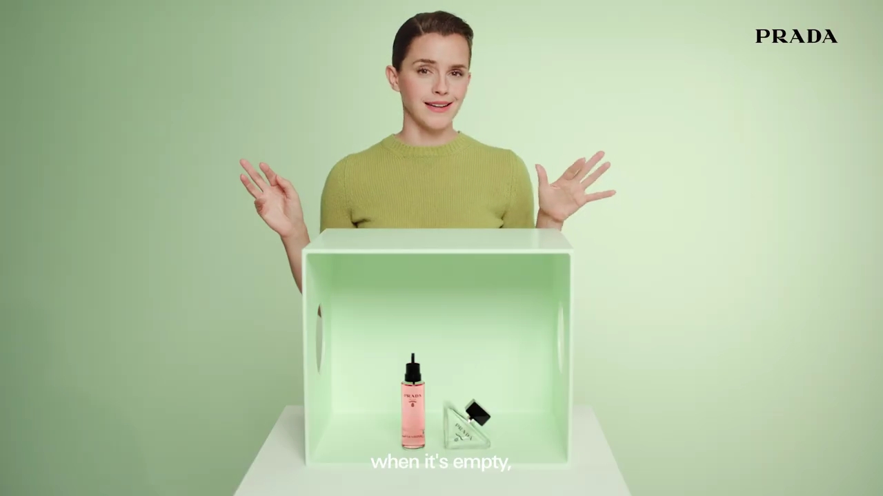 EmmaWatsonFan-dot-nl_PRADAPARADOXE-RefillyourfragrancewithEmmaWatson0018.jpg