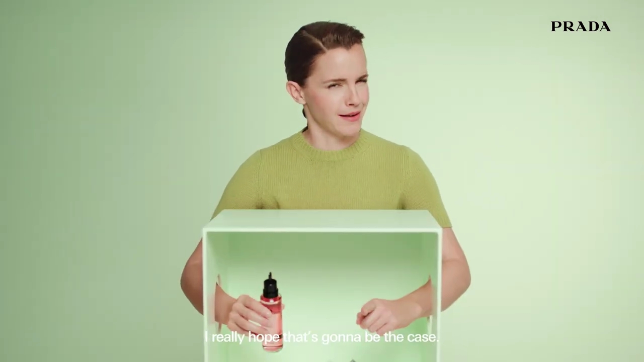 EmmaWatsonFan-dot-nl_PRADAPARADOXE-RefillyourfragrancewithEmmaWatson0048.jpg EmmaWatsonFan-dot-nl_PRADAPARADOXE-RefillyourfragrancewithEmmaWatson0048.jpg